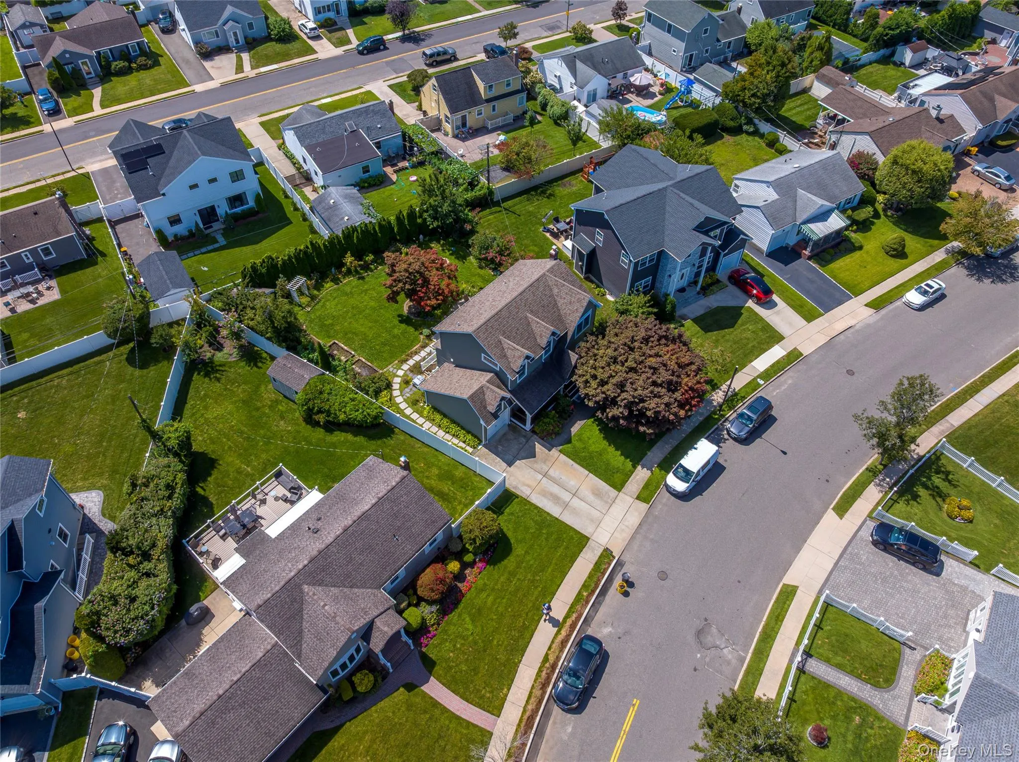 25 Bentley Road, Oyster Bay, NY, 3 Bedrooms Bedrooms, 8 Rooms Rooms,3 BathroomsBathrooms,Residential,For Rent,Bentley,0,1041543 25 Bentley Road, Oyster Bay, NY, 3 Bedrooms Bedrooms, 8 Rooms Rooms,3 BathroomsBathrooms,Residential,For Rent,Bentley,0,1041543