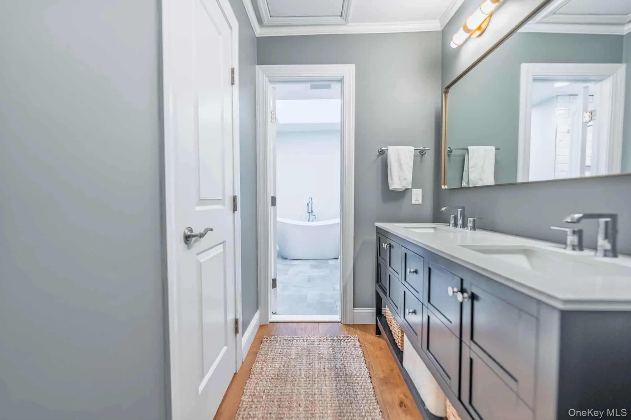 16 Pine Street, Huntington, NY, 2 Bedrooms Bedrooms, 5 Rooms Rooms,2 BathroomsBathrooms,Residential Lease,For Rent,Pine,0,1041545 16 Pine Street, Huntington, NY, 2 Bedrooms Bedrooms, 5 Rooms Rooms,2 BathroomsBathrooms,Residential Lease,For Rent,Pine,0,1041545