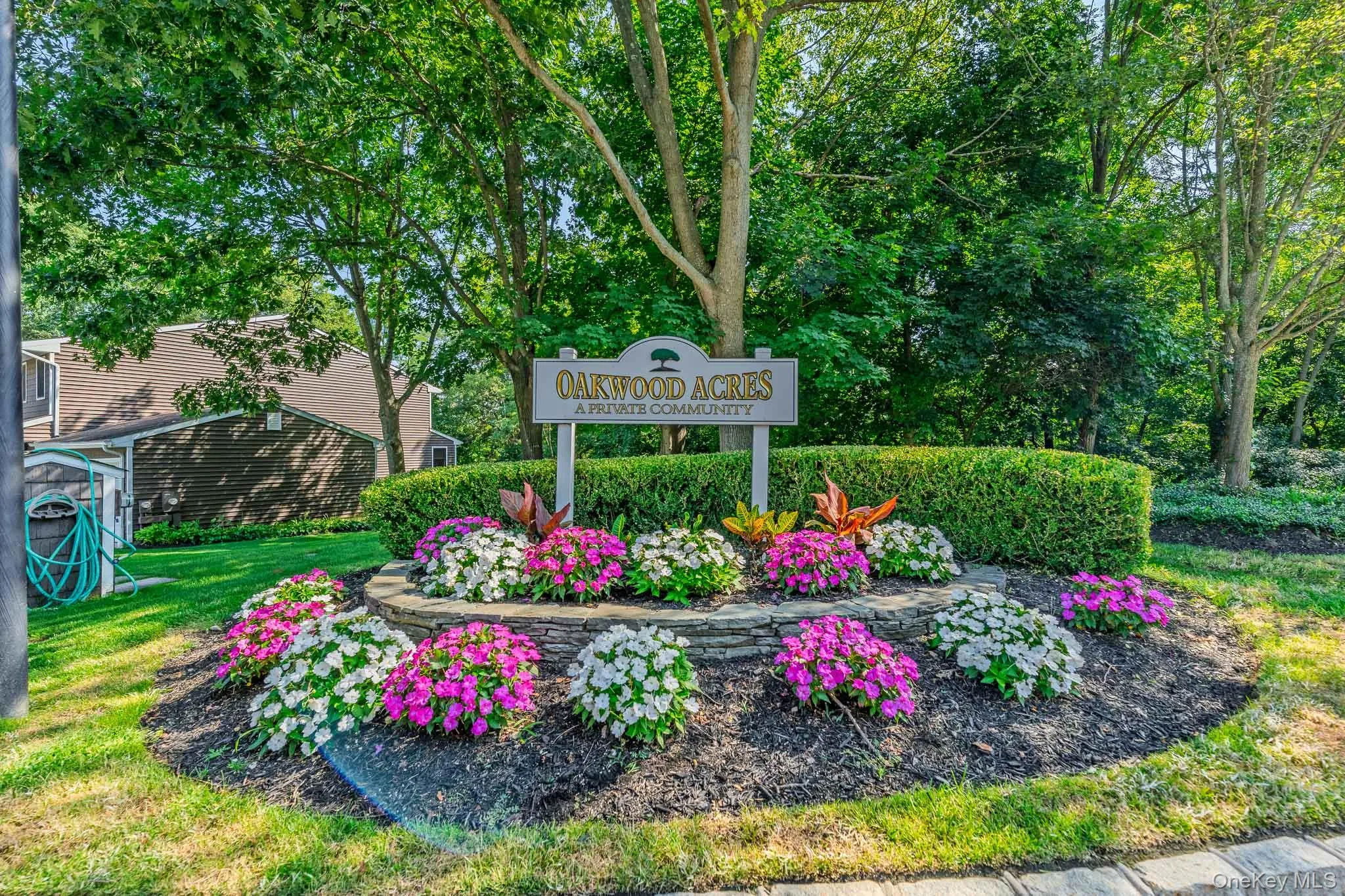 16 Pine Street, Huntington, NY, 2 Bedrooms Bedrooms, 5 Rooms Rooms,2 BathroomsBathrooms,Residential Lease,For Rent,Pine,0,1041545 16 Pine Street, Huntington, NY, 2 Bedrooms Bedrooms, 5 Rooms Rooms,2 BathroomsBathrooms,Residential Lease,For Rent,Pine,0,1041545