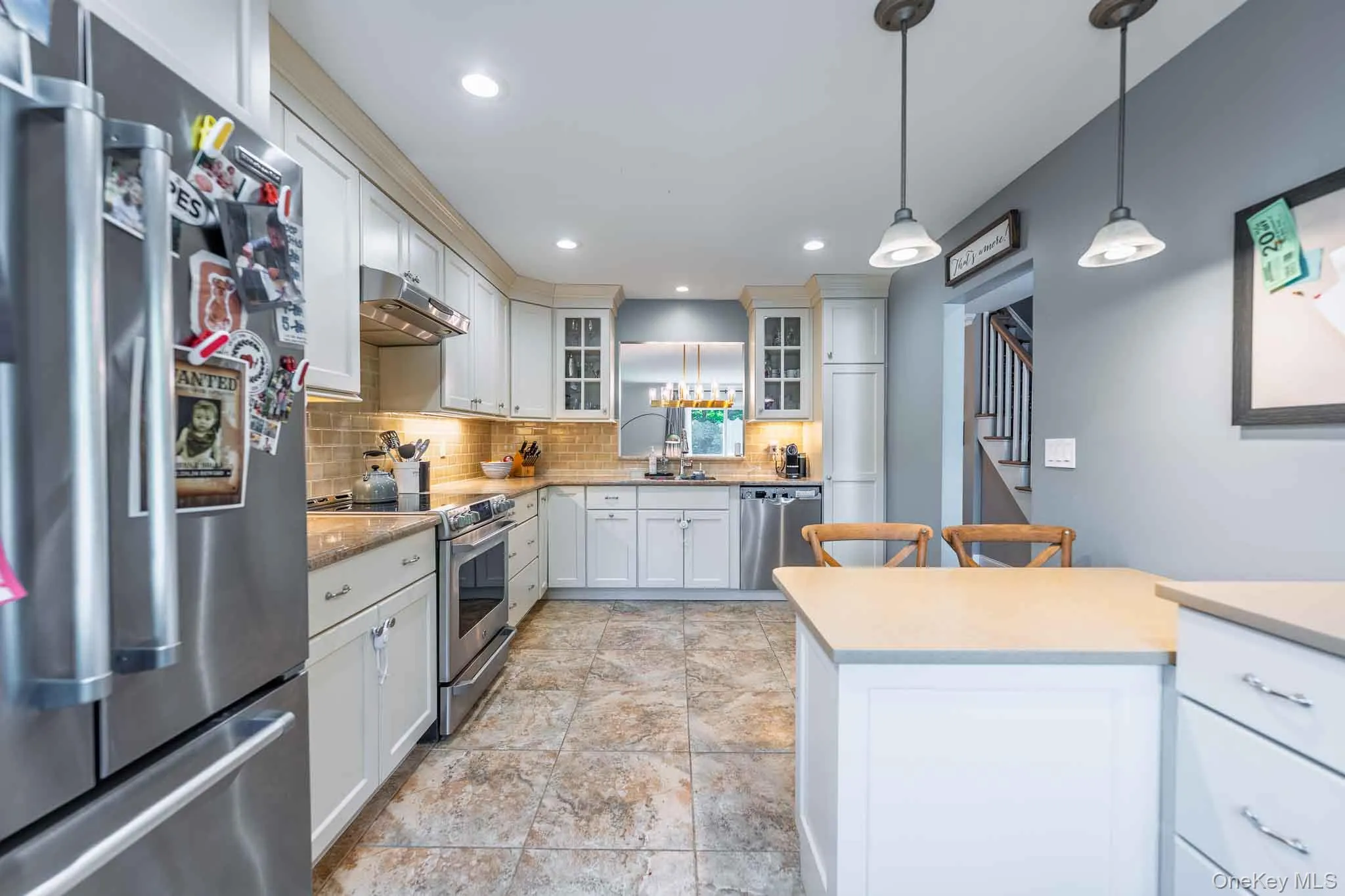 16 Pine Street, Huntington, NY, 2 Bedrooms Bedrooms, 5 Rooms Rooms,2 BathroomsBathrooms,Residential Lease,For Rent,Pine,0,1041545 16 Pine Street, Huntington, NY, 2 Bedrooms Bedrooms, 5 Rooms Rooms,2 BathroomsBathrooms,Residential Lease,For Rent,Pine,0,1041545