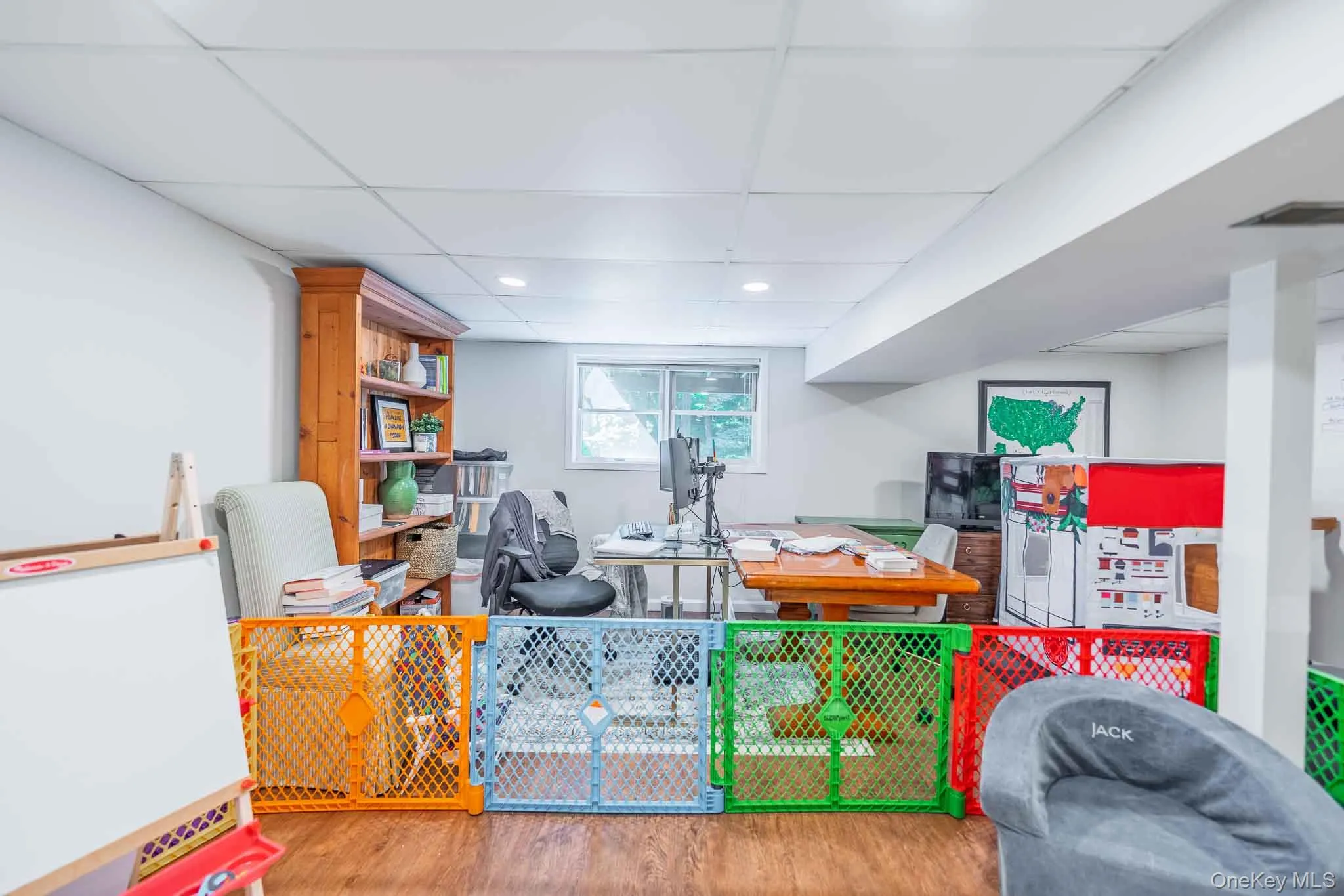 16 Pine Street, Huntington, NY, 2 Bedrooms Bedrooms, 5 Rooms Rooms,2 BathroomsBathrooms,Residential Lease,For Rent,Pine,0,1041545 16 Pine Street, Huntington, NY, 2 Bedrooms Bedrooms, 5 Rooms Rooms,2 BathroomsBathrooms,Residential Lease,For Rent,Pine,0,1041545