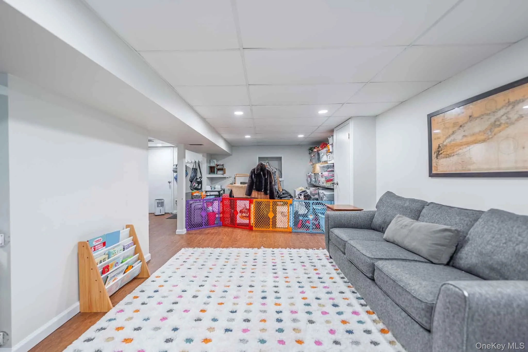 16 Pine Street, Huntington, NY, 2 Bedrooms Bedrooms, 5 Rooms Rooms,2 BathroomsBathrooms,Residential Lease,For Rent,Pine,0,1041545 16 Pine Street, Huntington, NY, 2 Bedrooms Bedrooms, 5 Rooms Rooms,2 BathroomsBathrooms,Residential Lease,For Rent,Pine,0,1041545