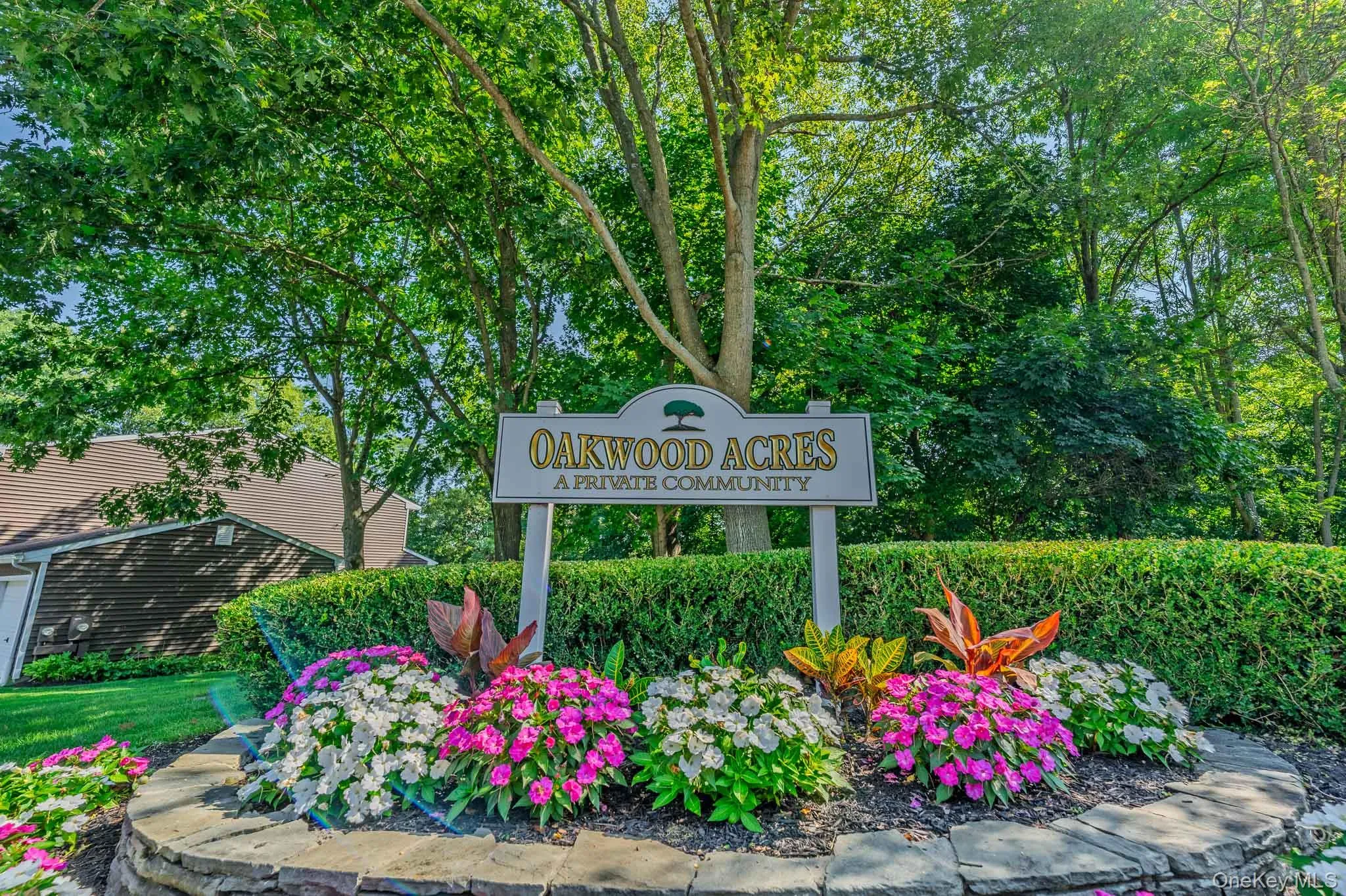 16 Pine Street, Huntington, NY, 2 Bedrooms Bedrooms, 5 Rooms Rooms,2 BathroomsBathrooms,Residential Lease,For Rent,Pine,0,1041545 16 Pine Street, Huntington, NY, 2 Bedrooms Bedrooms, 5 Rooms Rooms,2 BathroomsBathrooms,Residential Lease,For Rent,Pine,0,1041545
