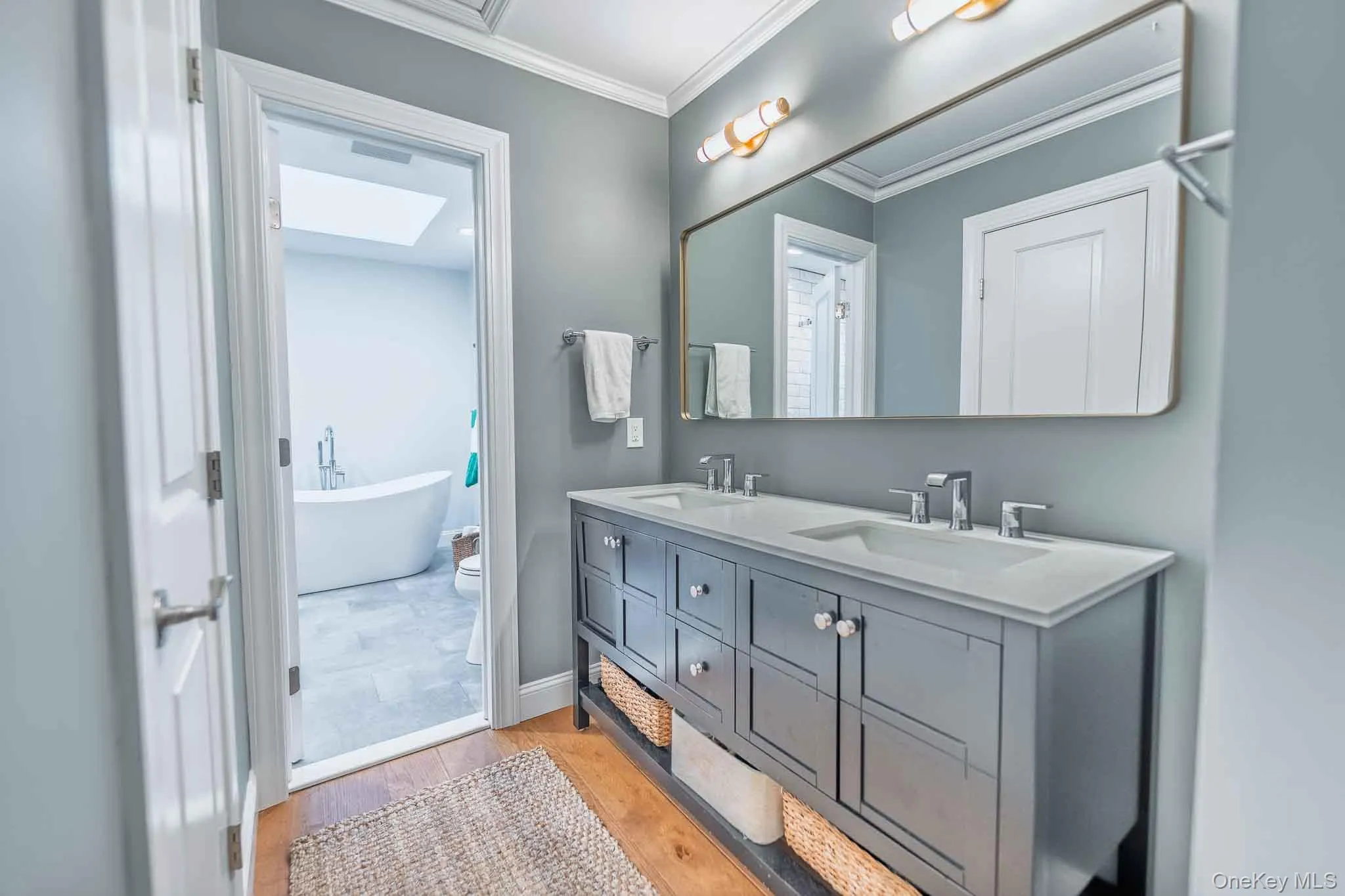 16 Pine Street, Huntington, NY, 2 Bedrooms Bedrooms, 5 Rooms Rooms,2 BathroomsBathrooms,Residential Lease,For Rent,Pine,0,1041545 16 Pine Street, Huntington, NY, 2 Bedrooms Bedrooms, 5 Rooms Rooms,2 BathroomsBathrooms,Residential Lease,For Rent,Pine,0,1041545