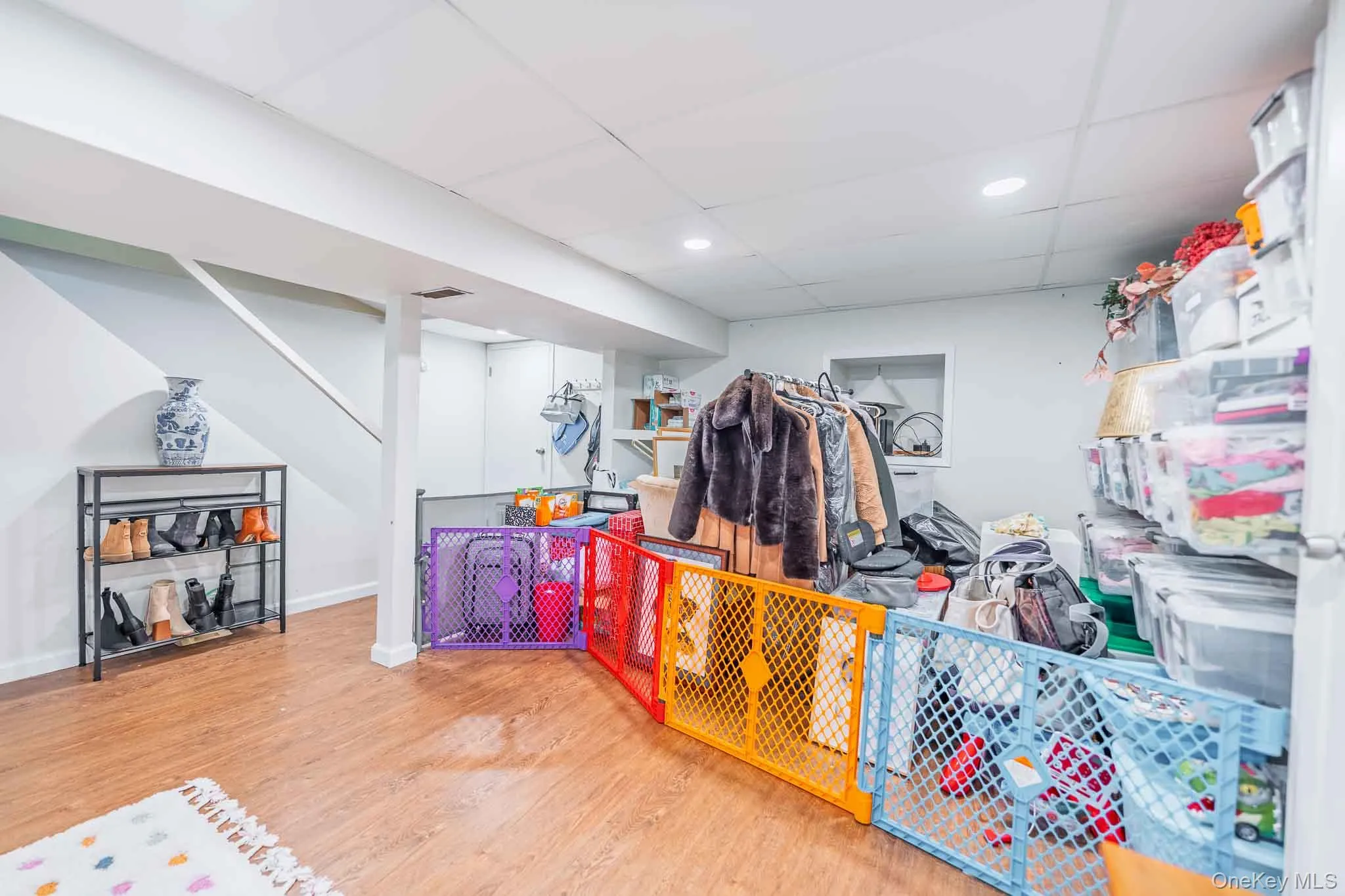 16 Pine Street, Huntington, NY, 2 Bedrooms Bedrooms, 5 Rooms Rooms,2 BathroomsBathrooms,Residential Lease,For Rent,Pine,0,1041545 16 Pine Street, Huntington, NY, 2 Bedrooms Bedrooms, 5 Rooms Rooms,2 BathroomsBathrooms,Residential Lease,For Rent,Pine,0,1041545