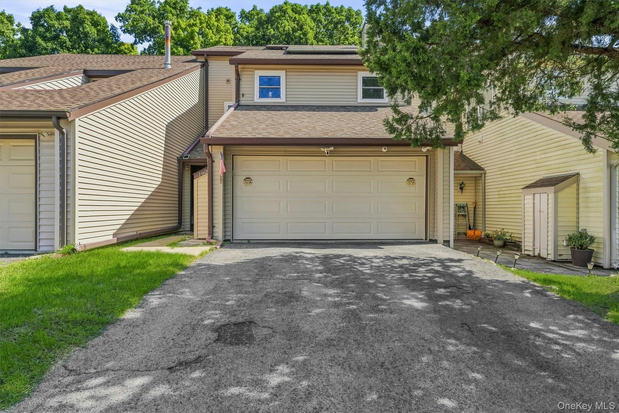190 Country Club Drive, Warwick (town), NY, 3 Bedrooms Bedrooms, 9 Rooms Rooms,2 BathroomsBathrooms,Residential,For Rent,Country Club,0,1041551 190 Country Club Drive, Warwick (town), NY, 3 Bedrooms Bedrooms, 9 Rooms Rooms,2 BathroomsBathrooms,Residential,For Rent,Country Club,0,1041551