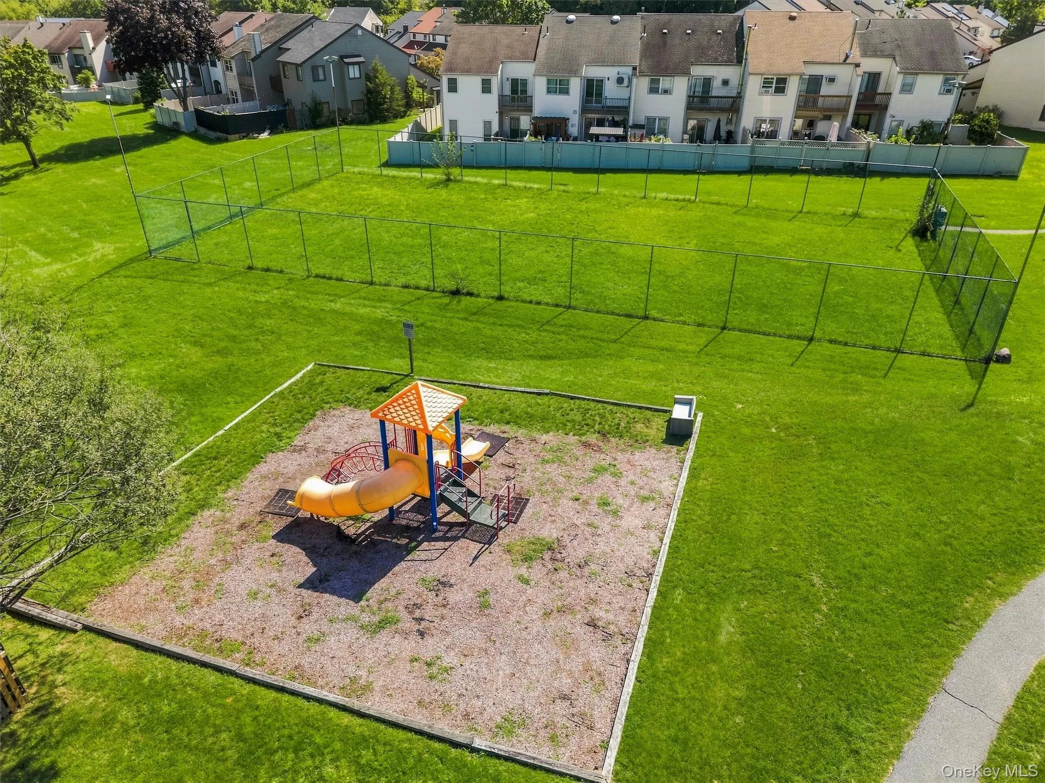 190 Country Club Drive, Warwick (town), NY, 3 Bedrooms Bedrooms, 9 Rooms Rooms,2 BathroomsBathrooms,Residential,For Rent,Country Club,0,1041551 190 Country Club Drive, Warwick (town), NY, 3 Bedrooms Bedrooms, 9 Rooms Rooms,2 BathroomsBathrooms,Residential,For Rent,Country Club,0,1041551