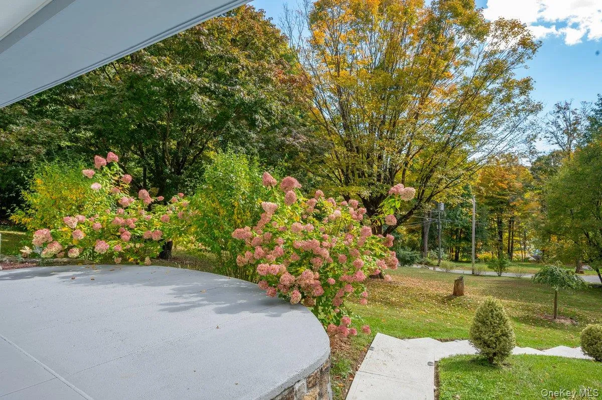 18 Blueberry Hill Road, Carmel, NY, 3 Bedrooms Bedrooms, 3 Rooms Rooms,1 BathroomBathrooms,Residential,For Rent,Blueberry Hill,0,1041553 18 Blueberry Hill Road, Carmel, NY, 3 Bedrooms Bedrooms, 3 Rooms Rooms,1 BathroomBathrooms,Residential,For Rent,Blueberry Hill,0,1041553