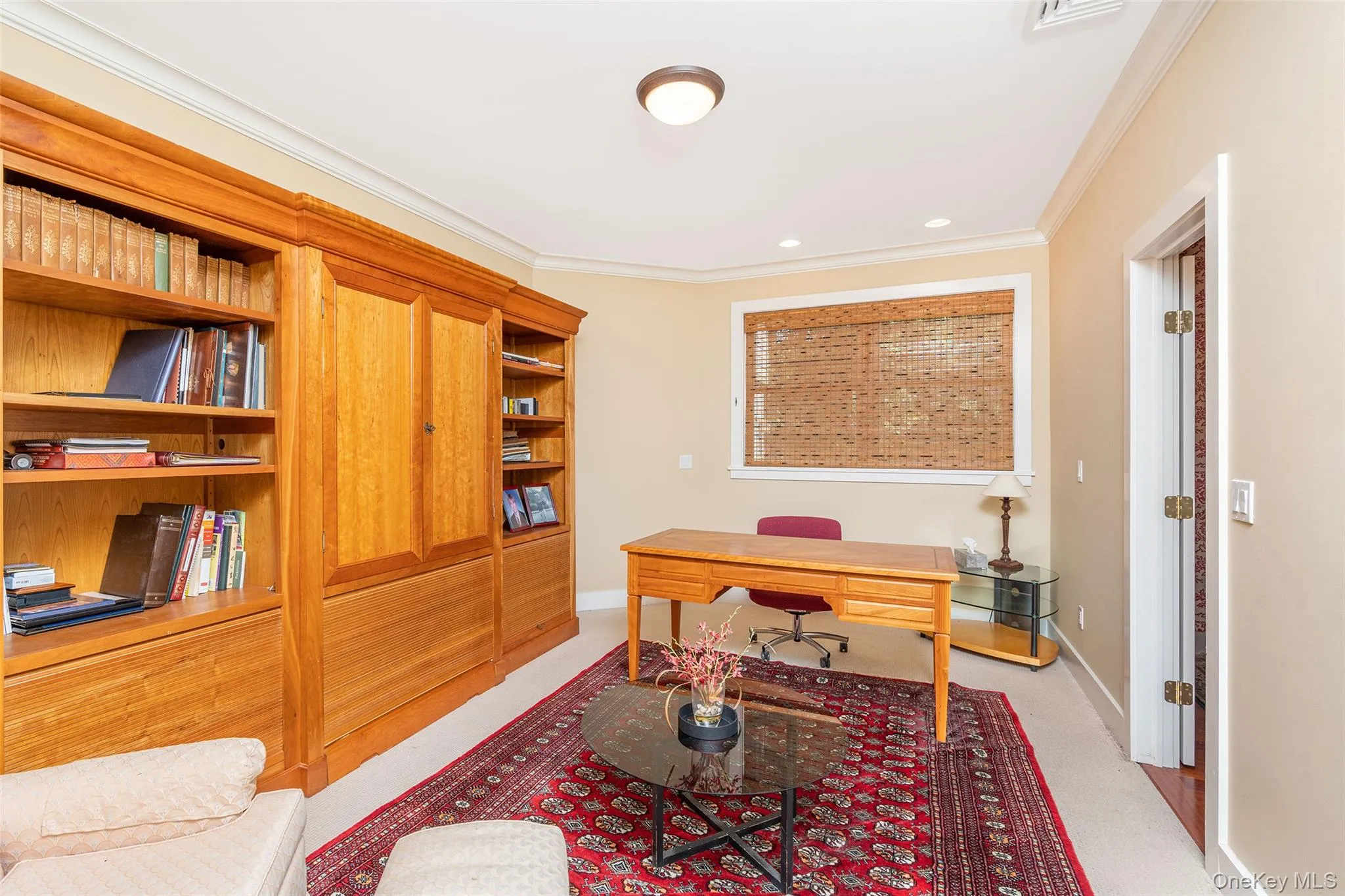 This could be a 1st floor bedroom This could be a 1st floor bedroom