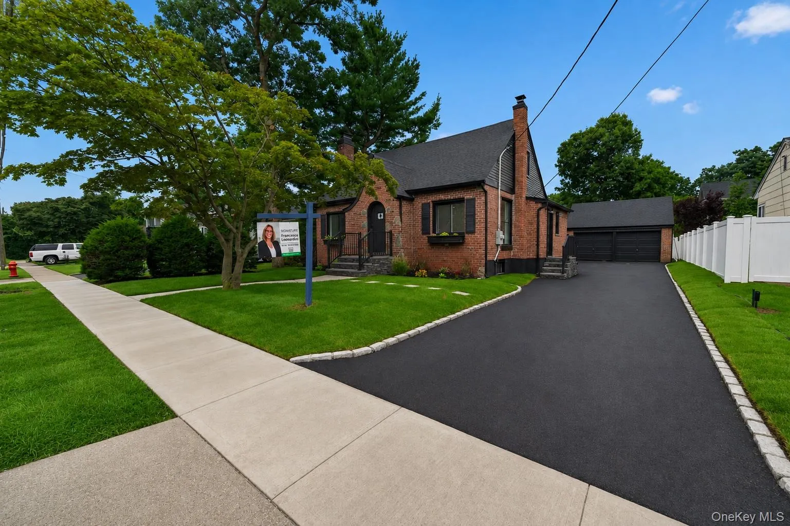 203 Massachusetts Avenue, Oyster Bay, NY, 3 Bedrooms Bedrooms, 6 Rooms Rooms,2 BathroomsBathrooms,Residential,For Rent,Massachusetts,0,1041563 203 Massachusetts Avenue, Oyster Bay, NY, 3 Bedrooms Bedrooms, 6 Rooms Rooms,2 BathroomsBathrooms,Residential,For Rent,Massachusetts,0,1041563