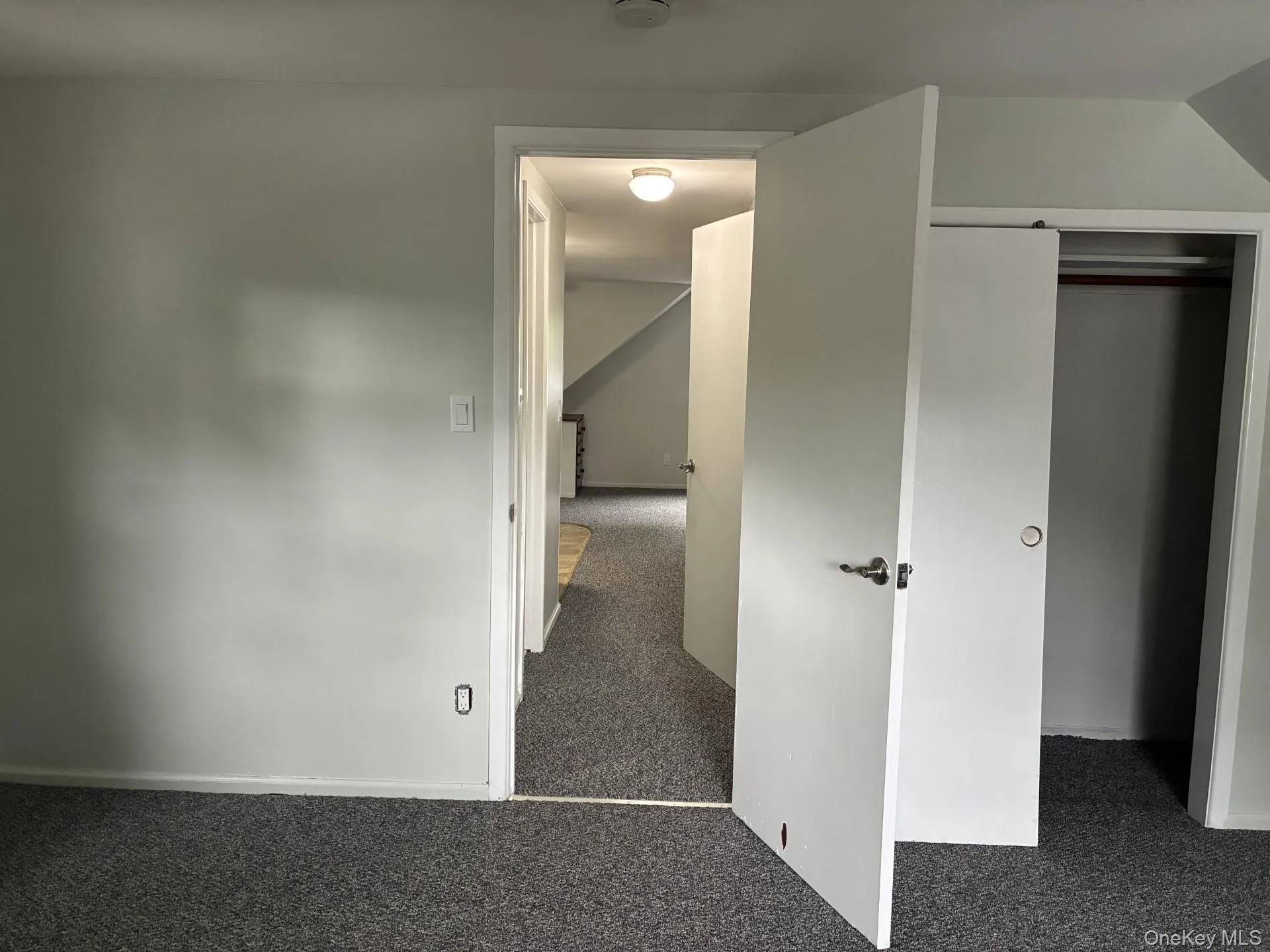 238 Laurel Road, Huntington, NY, 1 Bedroom Bedrooms, 2 Rooms Rooms,1 BathroomBathrooms,Residential Lease,For Rent,Laurel,0,1041564 238 Laurel Road, Huntington, NY, 1 Bedroom Bedrooms, 2 Rooms Rooms,1 BathroomBathrooms,Residential Lease,For Rent,Laurel,0,1041564