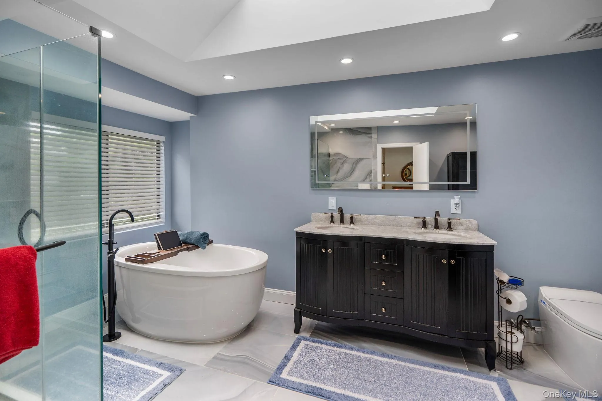70 Juniper Lane, Oyster Bay, NY, 5 Bedrooms Bedrooms, 12 Rooms Rooms,3 BathroomsBathrooms,Residential,For Rent,Juniper,0,1041566 70 Juniper Lane, Oyster Bay, NY, 5 Bedrooms Bedrooms, 12 Rooms Rooms,3 BathroomsBathrooms,Residential,For Rent,Juniper,0,1041566