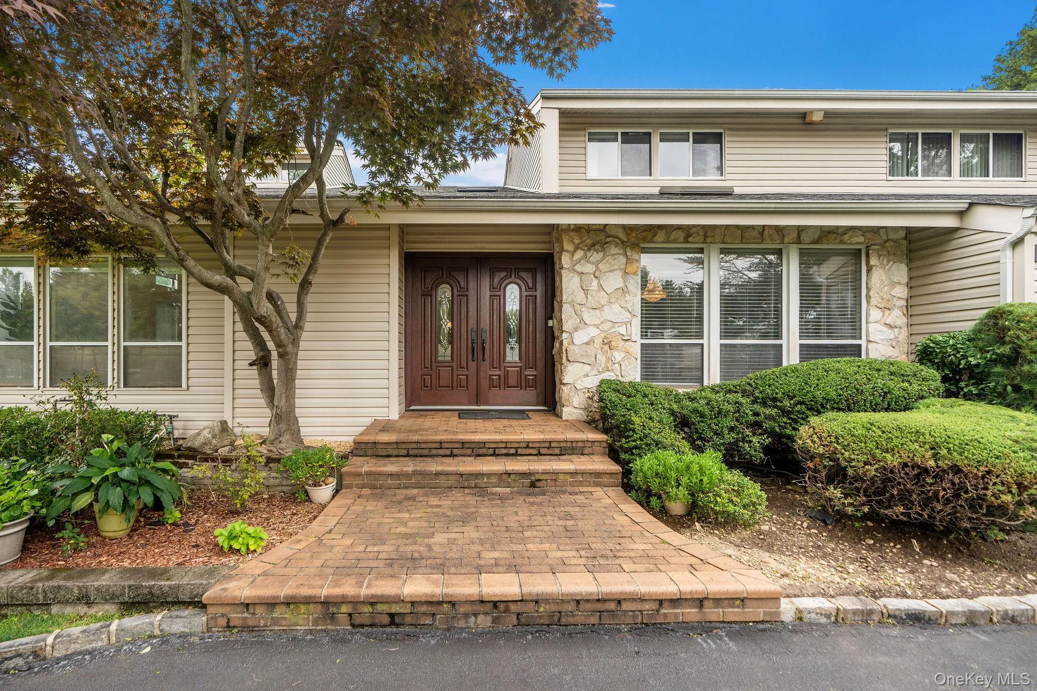 70 Juniper Lane, Oyster Bay, NY, 5 Bedrooms Bedrooms, 12 Rooms Rooms,3 BathroomsBathrooms,Residential,For Rent,Juniper,0,1041566 70 Juniper Lane, Oyster Bay, NY, 5 Bedrooms Bedrooms, 12 Rooms Rooms,3 BathroomsBathrooms,Residential,For Rent,Juniper,0,1041566