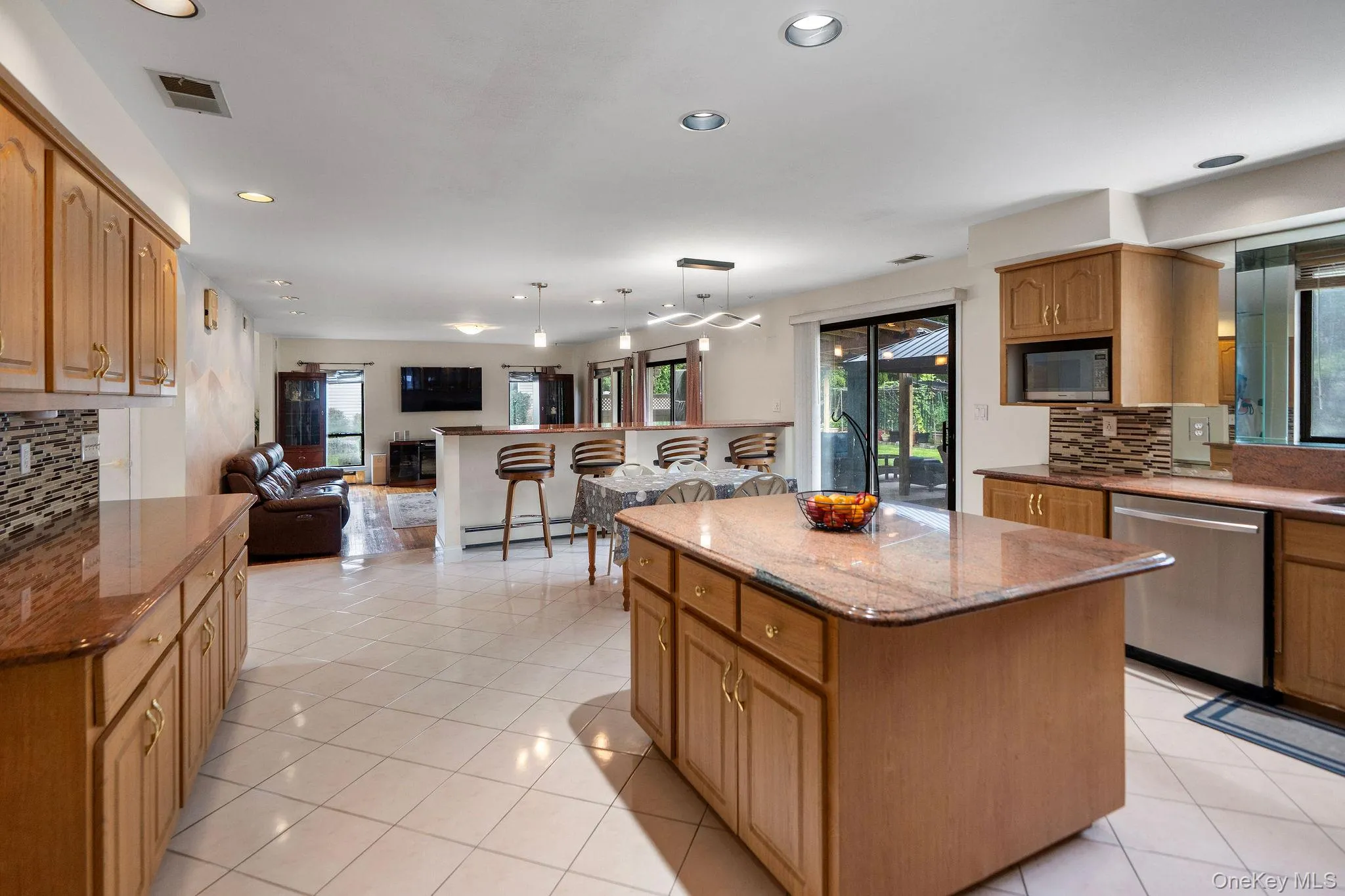 70 Juniper Lane, Oyster Bay, NY, 5 Bedrooms Bedrooms, 12 Rooms Rooms,3 BathroomsBathrooms,Residential,For Rent,Juniper,0,1041566 70 Juniper Lane, Oyster Bay, NY, 5 Bedrooms Bedrooms, 12 Rooms Rooms,3 BathroomsBathrooms,Residential,For Rent,Juniper,0,1041566