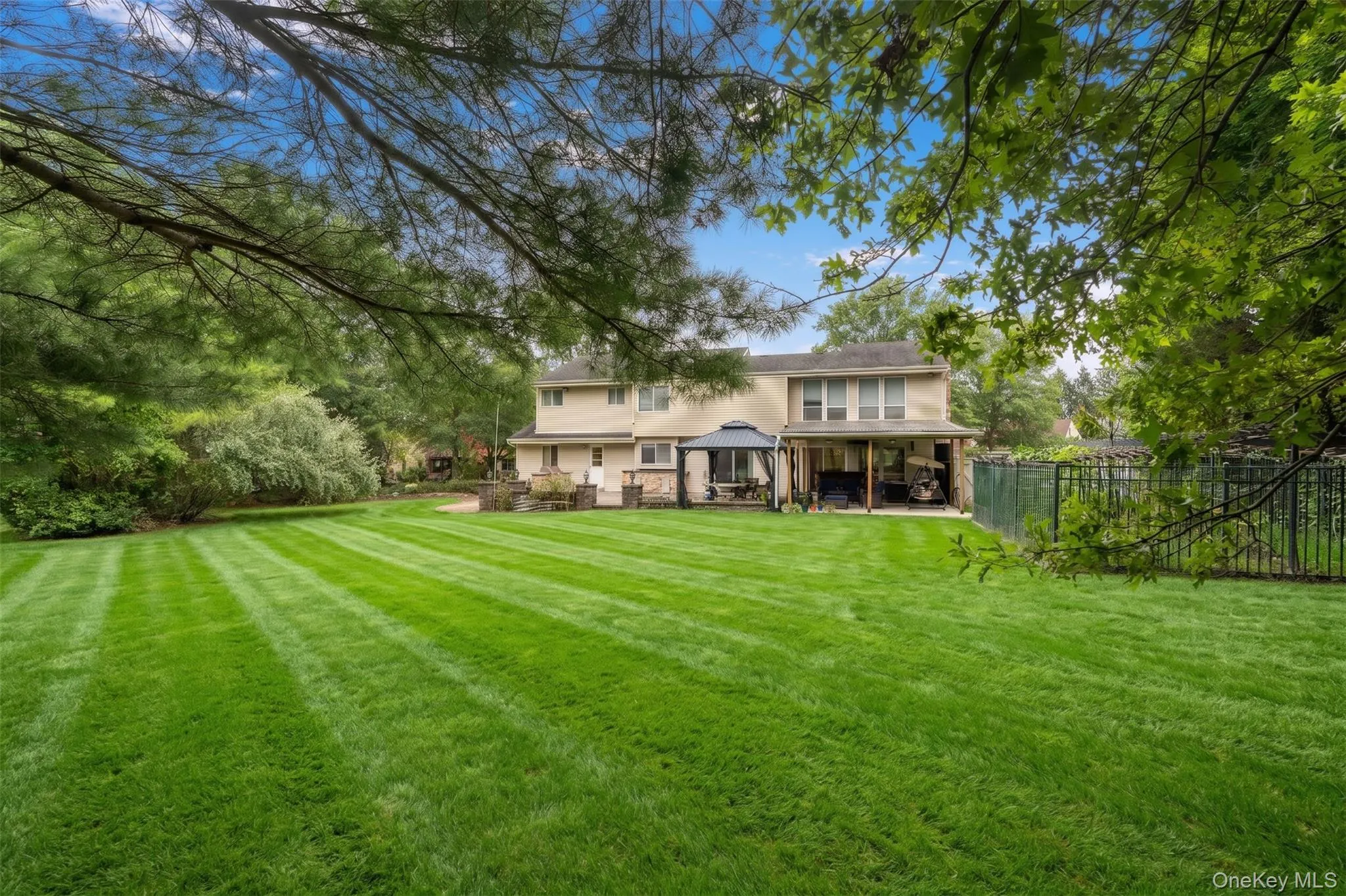70 Juniper Lane, Oyster Bay, NY, 5 Bedrooms Bedrooms, 12 Rooms Rooms,3 BathroomsBathrooms,Residential,For Rent,Juniper,0,1041566 70 Juniper Lane, Oyster Bay, NY, 5 Bedrooms Bedrooms, 12 Rooms Rooms,3 BathroomsBathrooms,Residential,For Rent,Juniper,0,1041566