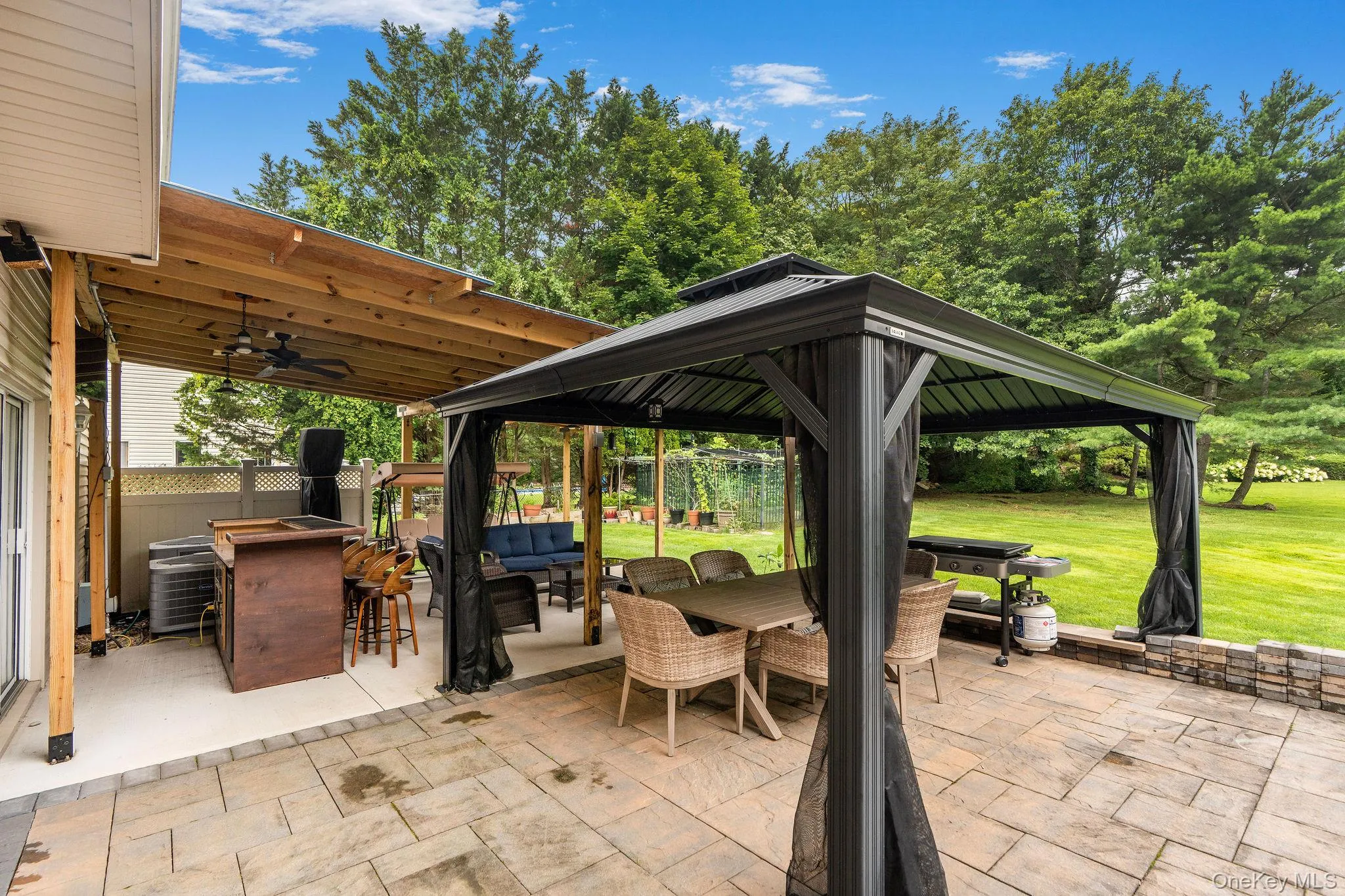 70 Juniper Lane, Oyster Bay, NY, 5 Bedrooms Bedrooms, 12 Rooms Rooms,3 BathroomsBathrooms,Residential,For Rent,Juniper,0,1041566 70 Juniper Lane, Oyster Bay, NY, 5 Bedrooms Bedrooms, 12 Rooms Rooms,3 BathroomsBathrooms,Residential,For Rent,Juniper,0,1041566