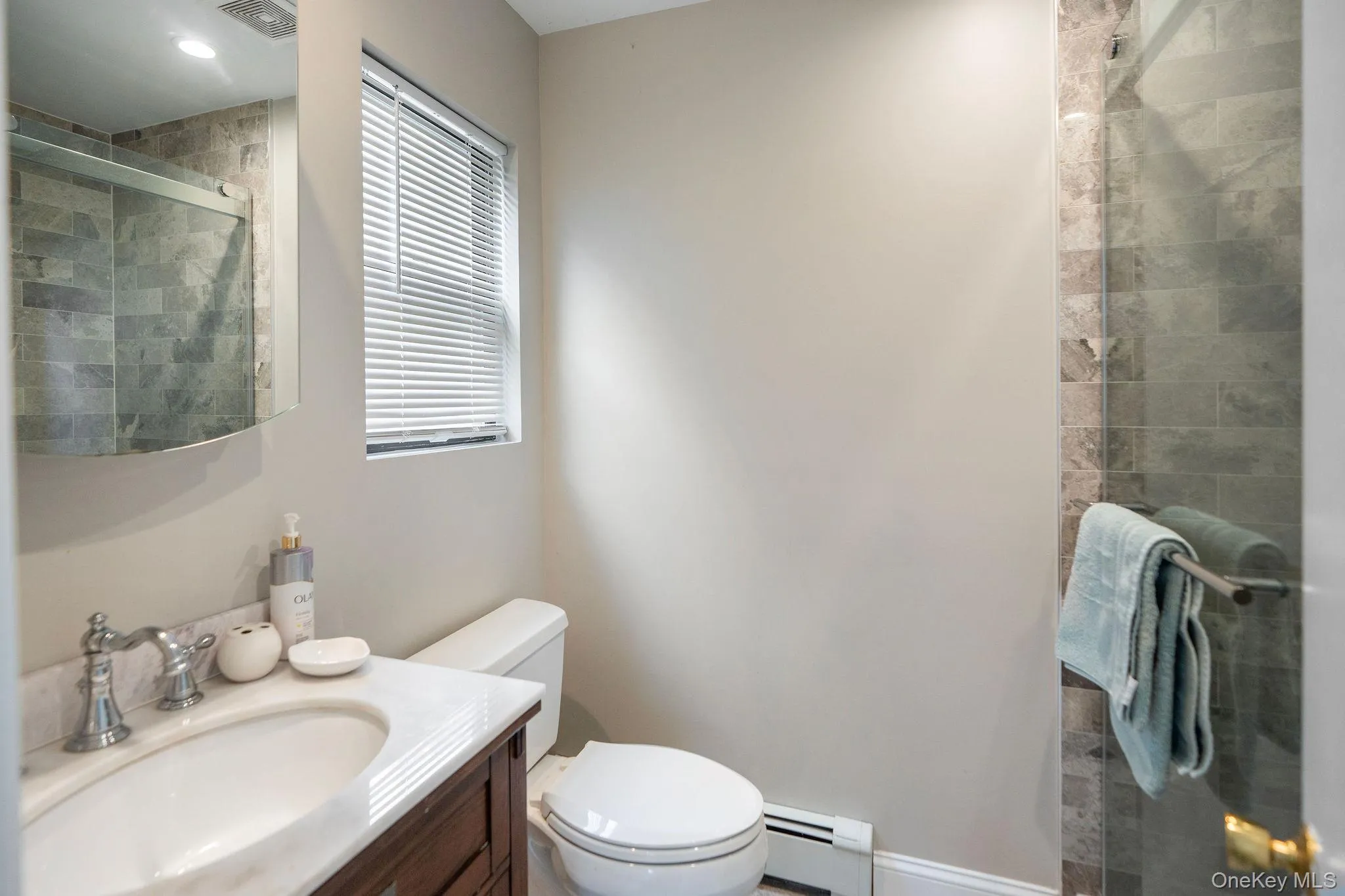 70 Juniper Lane, Oyster Bay, NY, 5 Bedrooms Bedrooms, 12 Rooms Rooms,3 BathroomsBathrooms,Residential,For Rent,Juniper,0,1041566 70 Juniper Lane, Oyster Bay, NY, 5 Bedrooms Bedrooms, 12 Rooms Rooms,3 BathroomsBathrooms,Residential,For Rent,Juniper,0,1041566