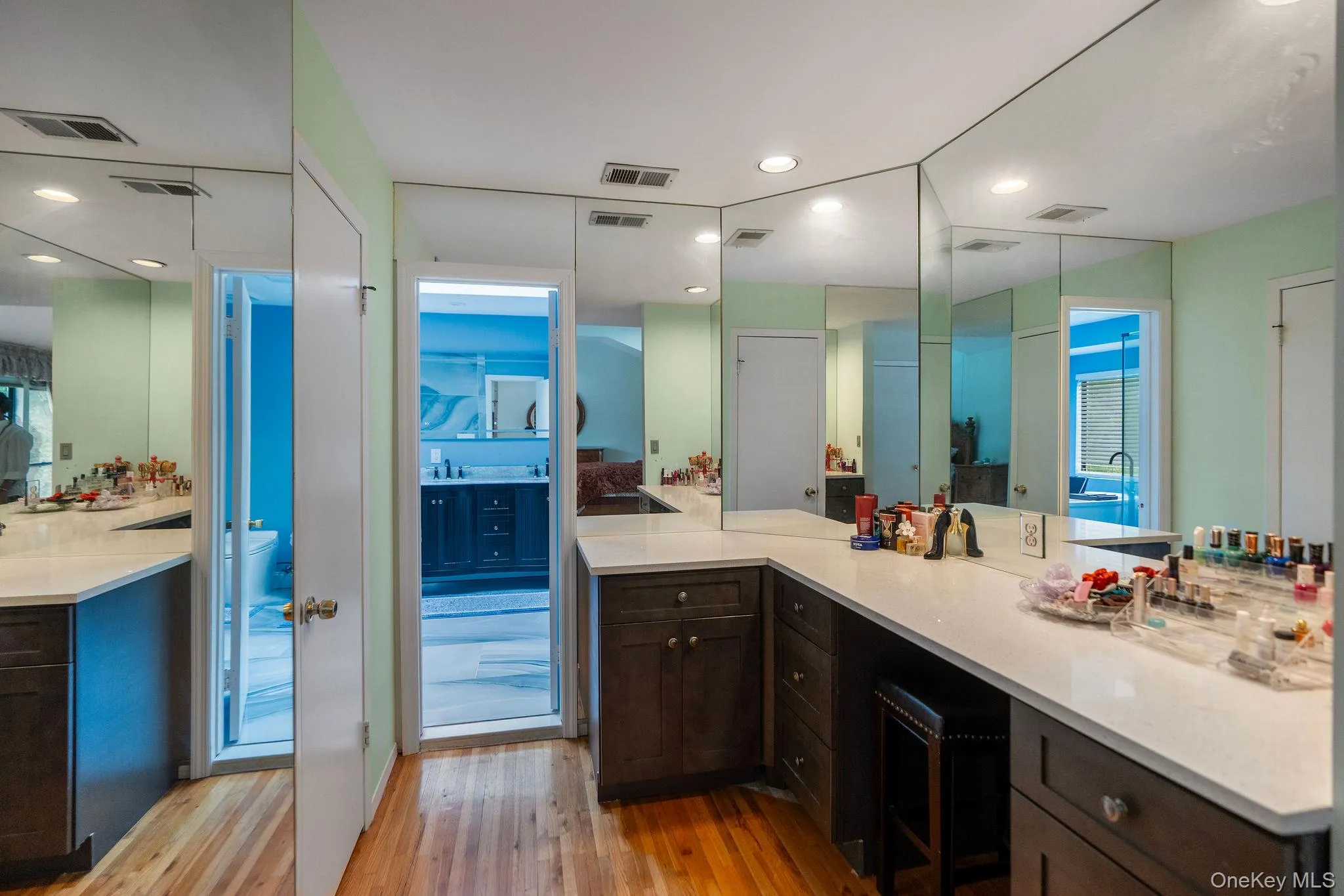 70 Juniper Lane, Oyster Bay, NY, 5 Bedrooms Bedrooms, 12 Rooms Rooms,3 BathroomsBathrooms,Residential,For Rent,Juniper,0,1041566 70 Juniper Lane, Oyster Bay, NY, 5 Bedrooms Bedrooms, 12 Rooms Rooms,3 BathroomsBathrooms,Residential,For Rent,Juniper,0,1041566