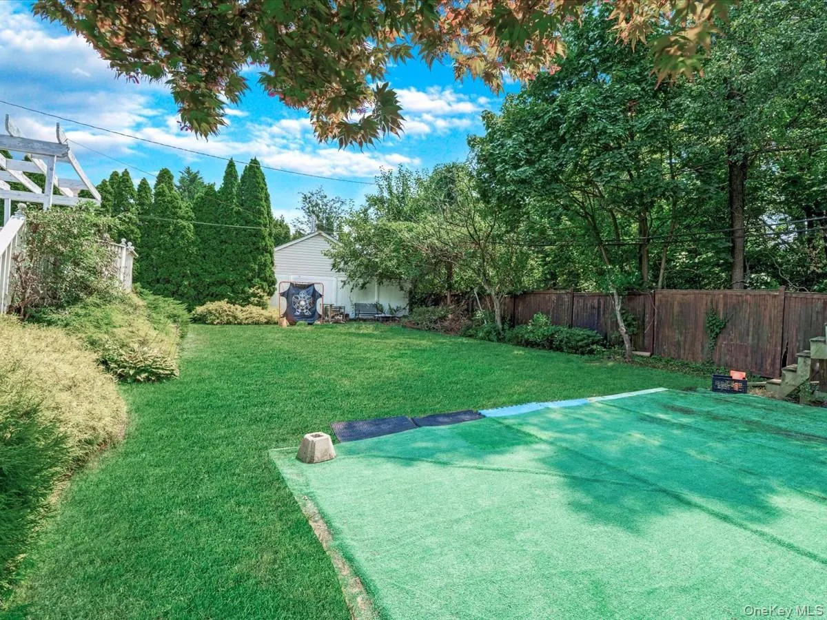 1 Debora Drive, Oyster Bay, NY, 4 Bedrooms Bedrooms, 8 Rooms Rooms,2 BathroomsBathrooms,Residential,For Rent,Debora,0,1041569 1 Debora Drive, Oyster Bay, NY, 4 Bedrooms Bedrooms, 8 Rooms Rooms,2 BathroomsBathrooms,Residential,For Rent,Debora,0,1041569