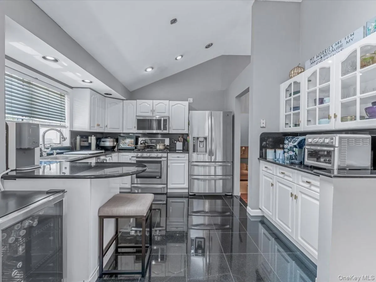 1 Debora Drive, Oyster Bay, NY, 4 Bedrooms Bedrooms, 8 Rooms Rooms,2 BathroomsBathrooms,Residential,For Rent,Debora,0,1041569 1 Debora Drive, Oyster Bay, NY, 4 Bedrooms Bedrooms, 8 Rooms Rooms,2 BathroomsBathrooms,Residential,For Rent,Debora,0,1041569