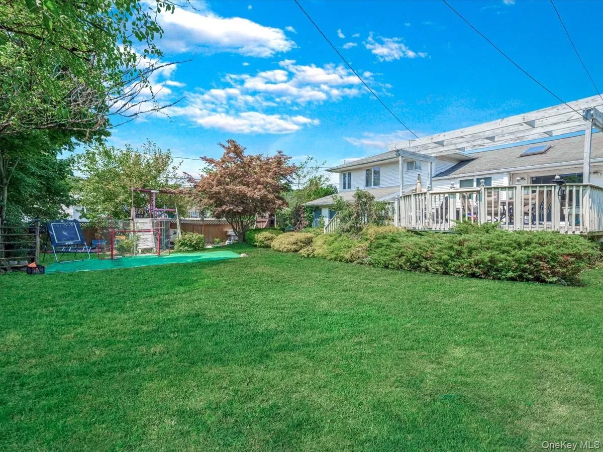 1 Debora Drive, Oyster Bay, NY, 4 Bedrooms Bedrooms, 8 Rooms Rooms,2 BathroomsBathrooms,Residential,For Rent,Debora,0,1041569 1 Debora Drive, Oyster Bay, NY, 4 Bedrooms Bedrooms, 8 Rooms Rooms,2 BathroomsBathrooms,Residential,For Rent,Debora,0,1041569