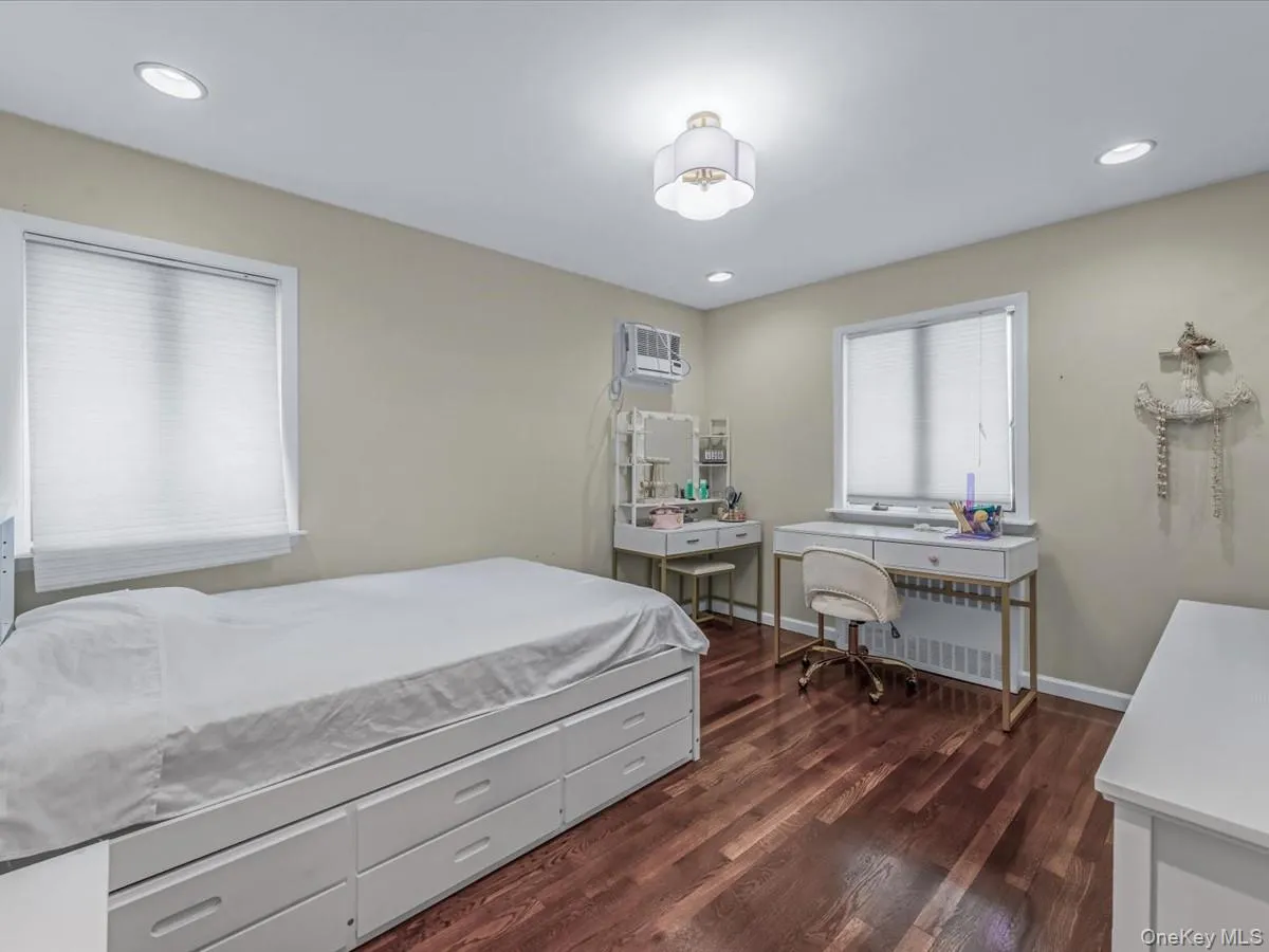 1 Debora Drive, Oyster Bay, NY, 4 Bedrooms Bedrooms, 8 Rooms Rooms,2 BathroomsBathrooms,Residential,For Rent,Debora,0,1041569 1 Debora Drive, Oyster Bay, NY, 4 Bedrooms Bedrooms, 8 Rooms Rooms,2 BathroomsBathrooms,Residential,For Rent,Debora,0,1041569