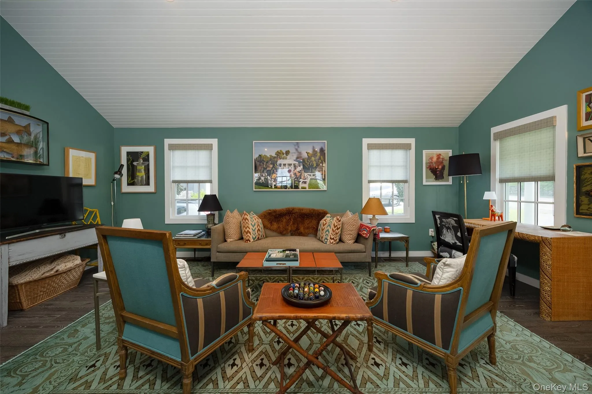 Living area. Living area.