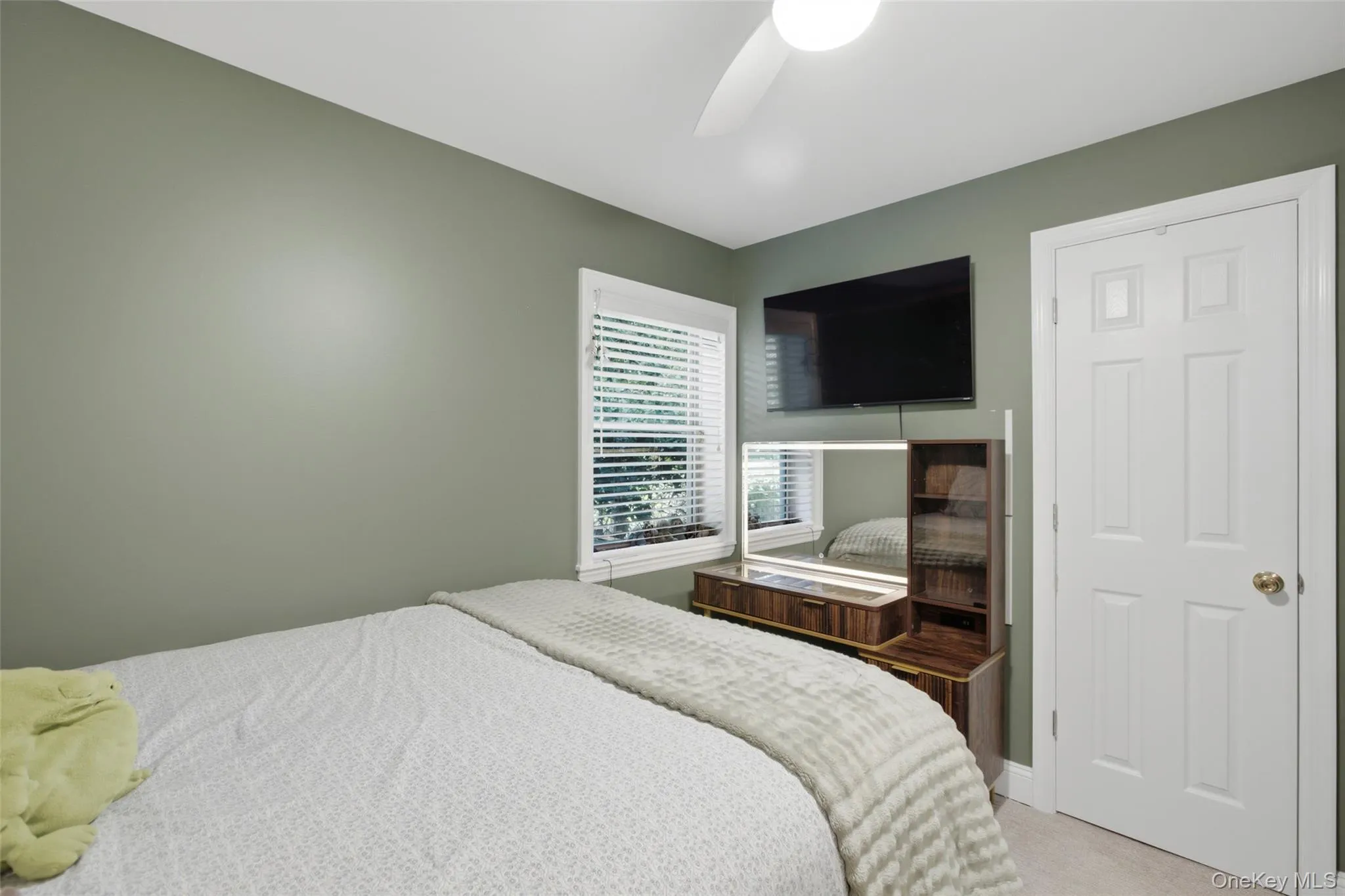 36 Kew Drive, Brookhaven, NY, 4 Bedrooms Bedrooms, 7 Rooms Rooms,2 BathroomsBathrooms,Residential,For Rent,Kew,0,1041574 36 Kew Drive, Brookhaven, NY, 4 Bedrooms Bedrooms, 7 Rooms Rooms,2 BathroomsBathrooms,Residential,For Rent,Kew,0,1041574