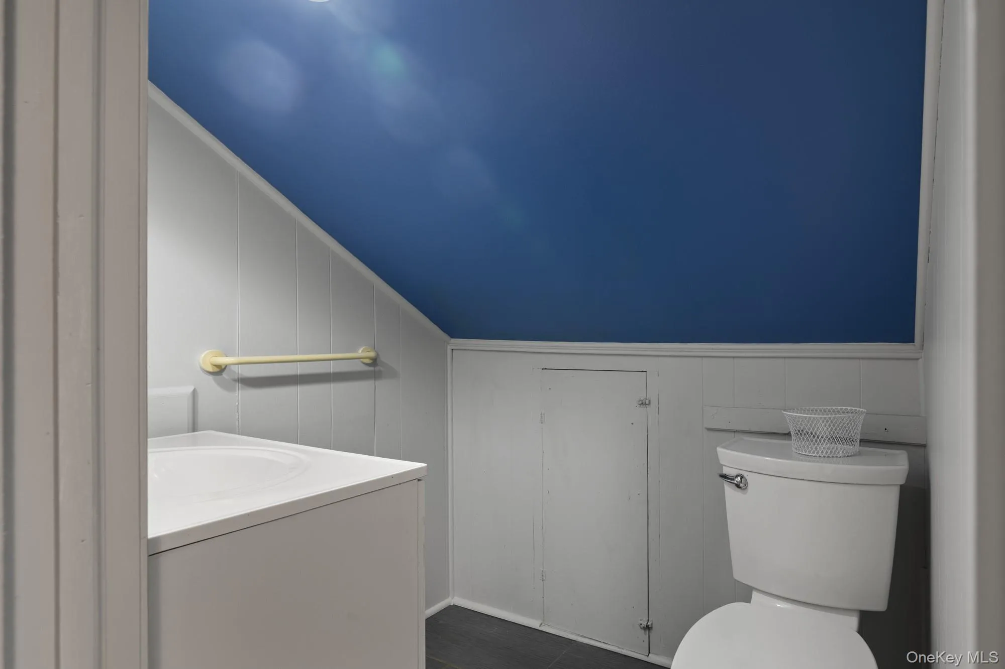 12 Ingersoll Street, Huntington, NY, 3 Bedrooms Bedrooms, 9 Rooms Rooms,1 BathroomBathrooms,Residential Lease,For Rent,Ingersoll,0,1041575 12 Ingersoll Street, Huntington, NY, 3 Bedrooms Bedrooms, 9 Rooms Rooms,1 BathroomBathrooms,Residential Lease,For Rent,Ingersoll,0,1041575