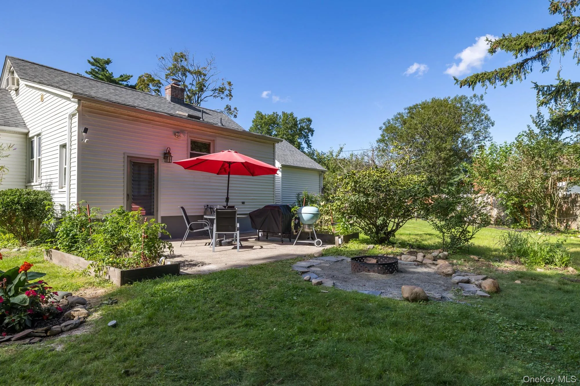 12 Ingersoll Street, Huntington, NY, 3 Bedrooms Bedrooms, 9 Rooms Rooms,1 BathroomBathrooms,Residential Lease,For Rent,Ingersoll,0,1041575 12 Ingersoll Street, Huntington, NY, 3 Bedrooms Bedrooms, 9 Rooms Rooms,1 BathroomBathrooms,Residential Lease,For Rent,Ingersoll,0,1041575