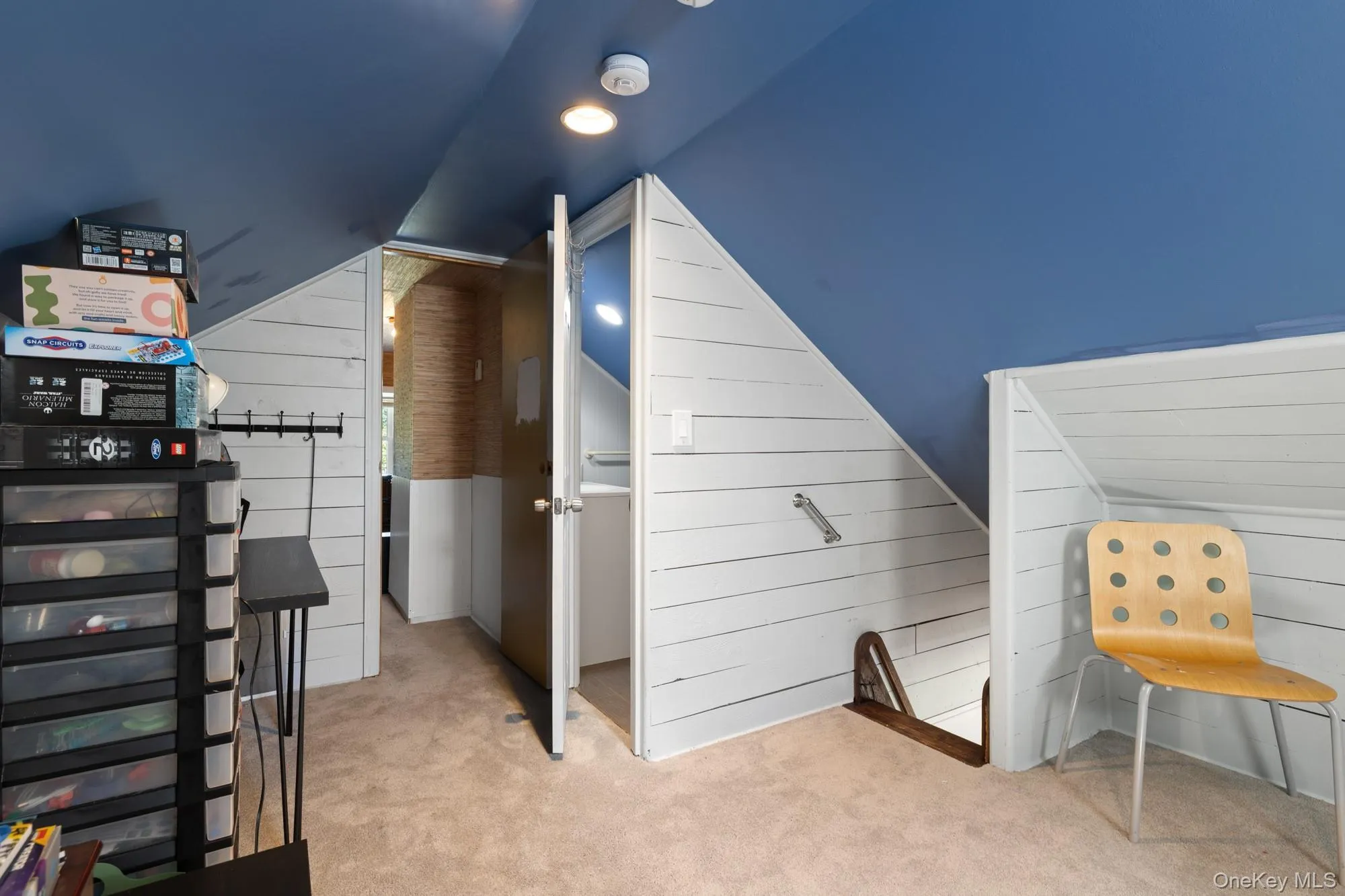 12 Ingersoll Street, Huntington, NY, 3 Bedrooms Bedrooms, 9 Rooms Rooms,1 BathroomBathrooms,Residential Lease,For Rent,Ingersoll,0,1041575 12 Ingersoll Street, Huntington, NY, 3 Bedrooms Bedrooms, 9 Rooms Rooms,1 BathroomBathrooms,Residential Lease,For Rent,Ingersoll,0,1041575