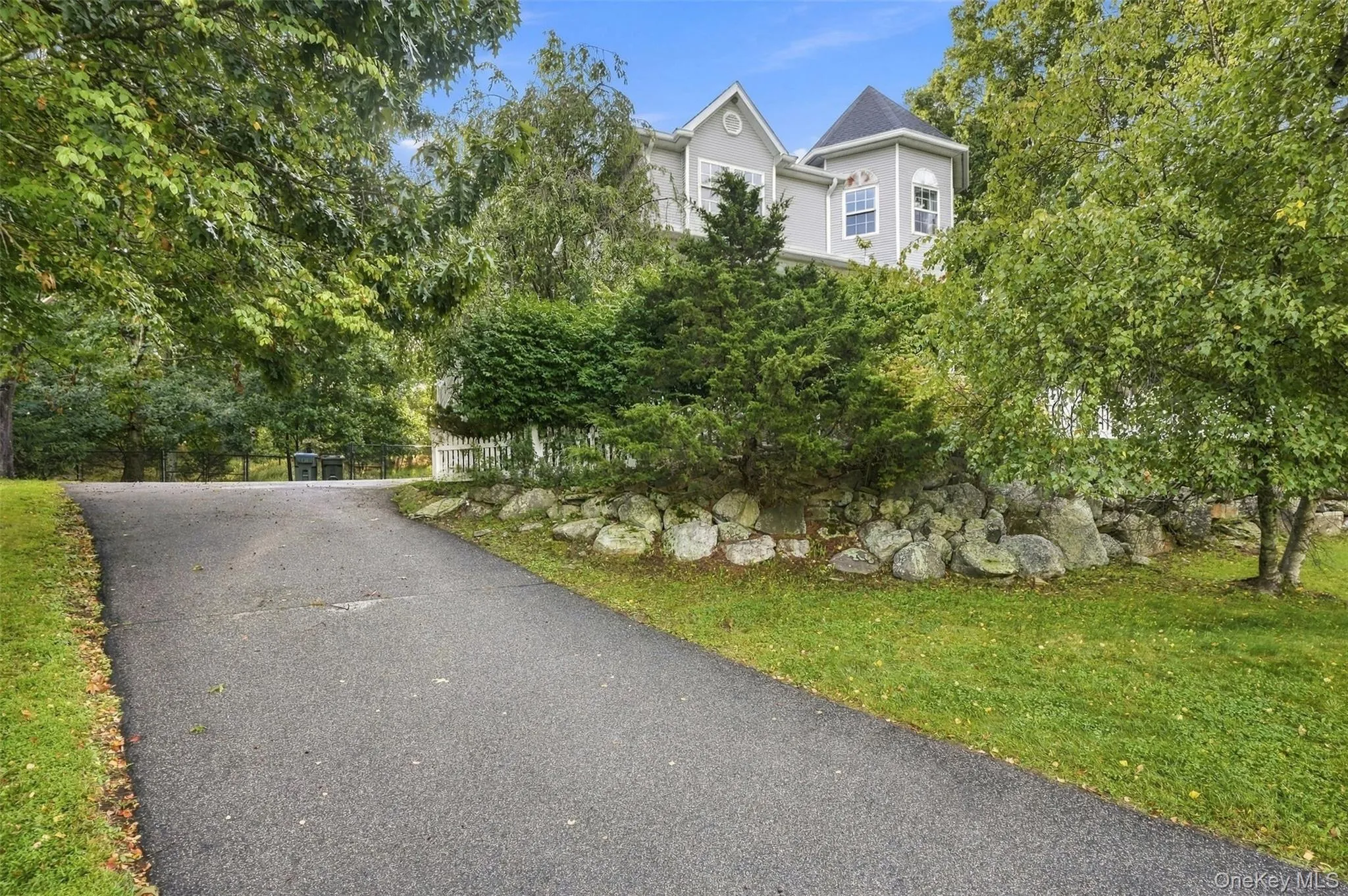 16 Cambridge Circle, Monroe, NY, 4 Bedrooms Bedrooms, 10 Rooms Rooms,2 BathroomsBathrooms,Residential,For Rent,Cambridge,0,1041577 16 Cambridge Circle, Monroe, NY, 4 Bedrooms Bedrooms, 10 Rooms Rooms,2 BathroomsBathrooms,Residential,For Rent,Cambridge,0,1041577