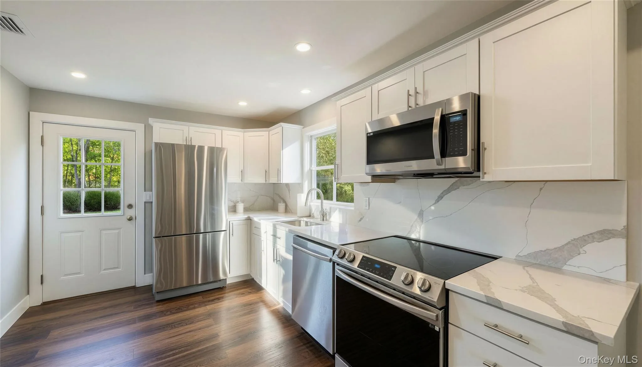 81 Country Road, Southampton, NY, 3 Bedrooms Bedrooms, 7 Rooms Rooms,3 BathroomsBathrooms,Residential,For Rent,Country,0,1041578 81 Country Road, Southampton, NY, 3 Bedrooms Bedrooms, 7 Rooms Rooms,3 BathroomsBathrooms,Residential,For Rent,Country,0,1041578