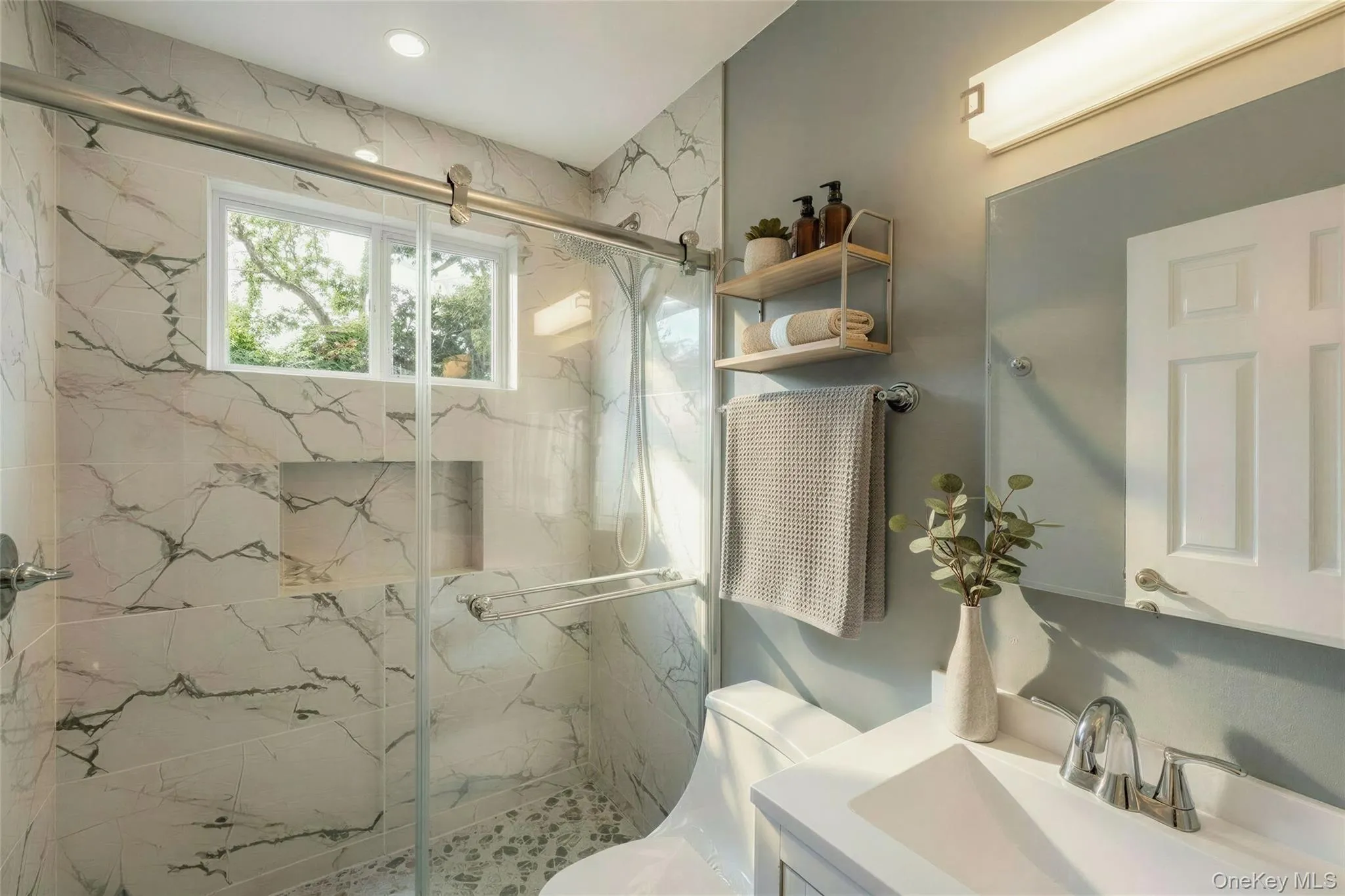81 Country Road, Southampton, NY, 3 Bedrooms Bedrooms, 7 Rooms Rooms,3 BathroomsBathrooms,Residential,For Rent,Country,0,1041578 81 Country Road, Southampton, NY, 3 Bedrooms Bedrooms, 7 Rooms Rooms,3 BathroomsBathrooms,Residential,For Rent,Country,0,1041578