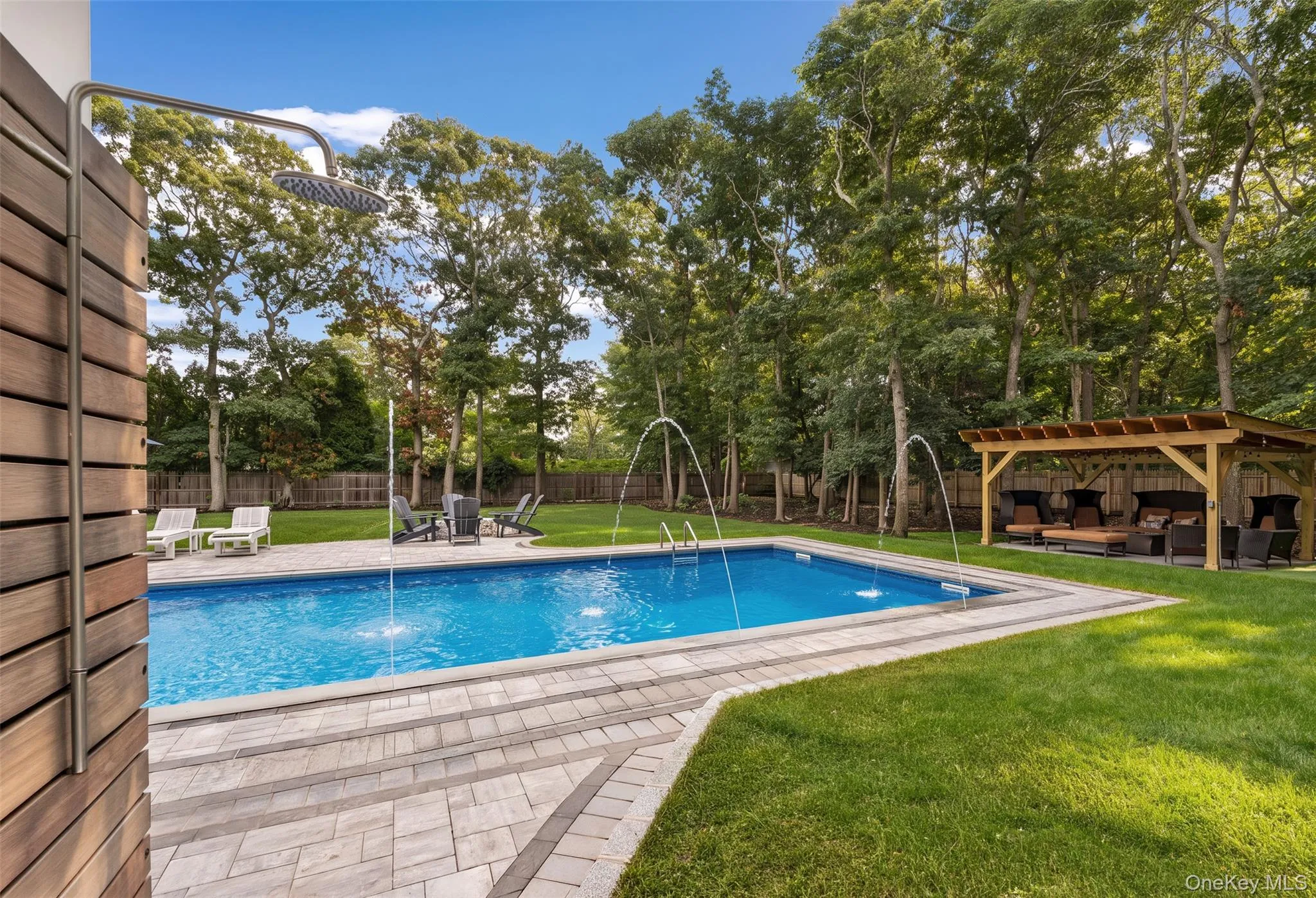 81 Country Road, Southampton, NY, 3 Bedrooms Bedrooms, 7 Rooms Rooms,3 BathroomsBathrooms,Residential,For Rent,Country,0,1041578 81 Country Road, Southampton, NY, 3 Bedrooms Bedrooms, 7 Rooms Rooms,3 BathroomsBathrooms,Residential,For Rent,Country,0,1041578