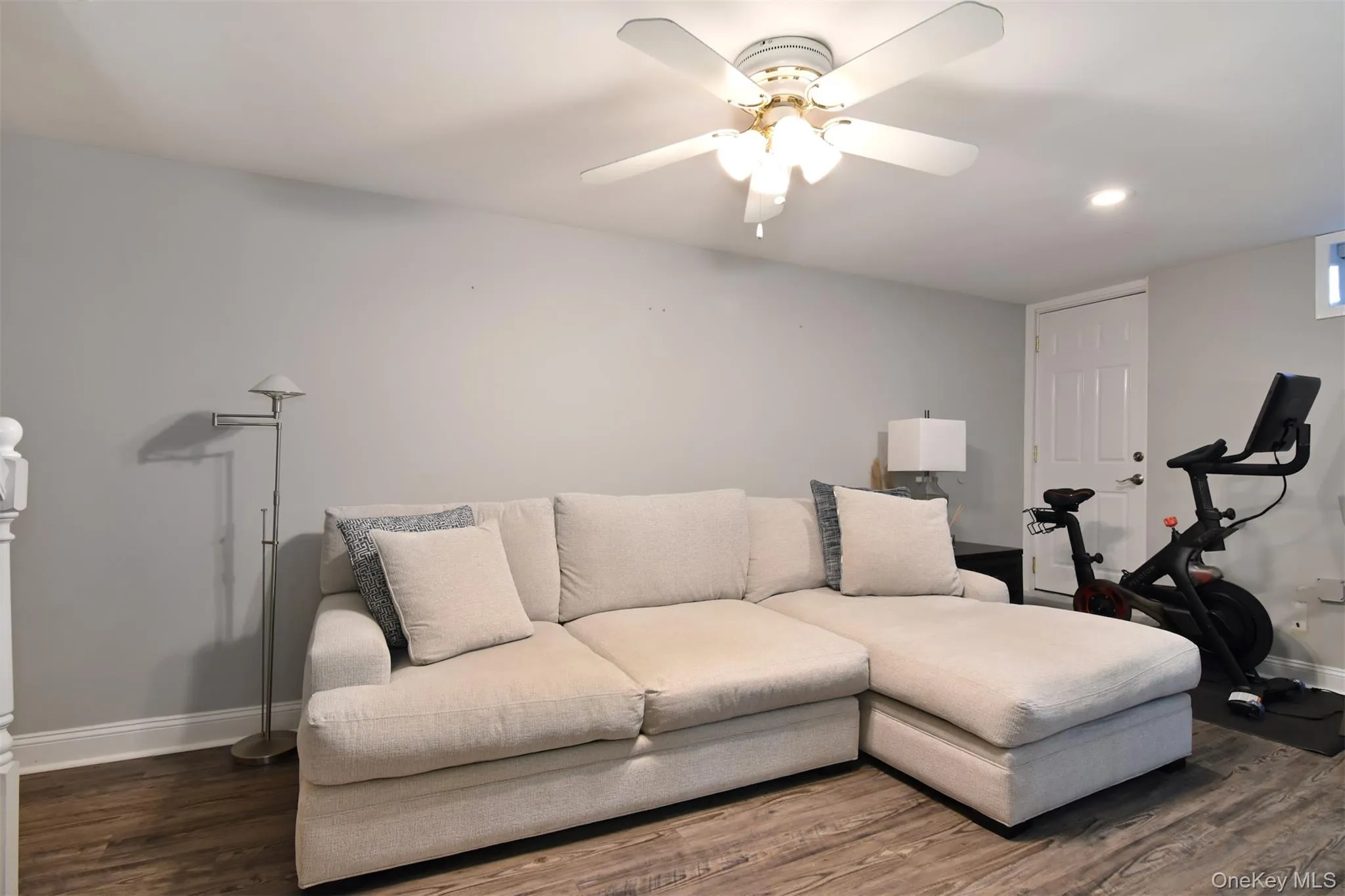 2533 Tenbroeck Avenue, New York, NY, 3 Bedrooms Bedrooms, 10 Rooms Rooms,2 BathroomsBathrooms,Residential,For Rent,Tenbroeck,0,1041579 2533 Tenbroeck Avenue, New York, NY, 3 Bedrooms Bedrooms, 10 Rooms Rooms,2 BathroomsBathrooms,Residential,For Rent,Tenbroeck,0,1041579