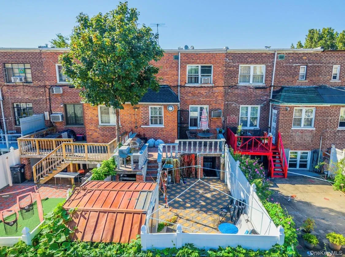 4315 Avenue J, New York, NY, 4 Bedrooms Bedrooms, 9 Rooms Rooms,3 BathroomsBathrooms,Residential,For Rent,Avenue J,0,1041581 4315 Avenue J, New York, NY, 4 Bedrooms Bedrooms, 9 Rooms Rooms,3 BathroomsBathrooms,Residential,For Rent,Avenue J,0,1041581