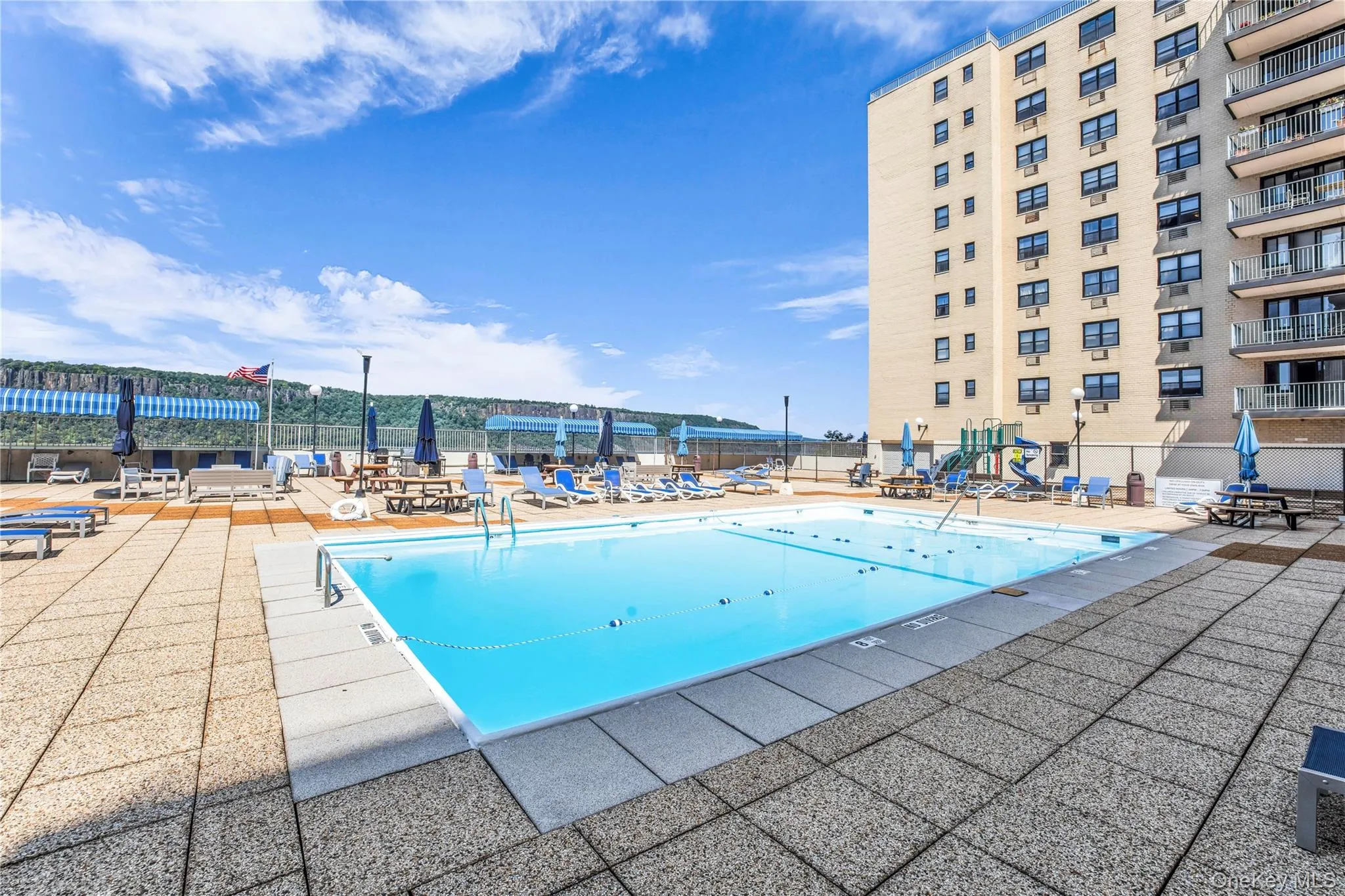 1085 Warburton, Yonkers, NY, 1 Bedroom Bedrooms, 3 Rooms Rooms,1 BathroomBathrooms,Residential,For Rent,Warburton,0,1041587 1085 Warburton, Yonkers, NY, 1 Bedroom Bedrooms, 3 Rooms Rooms,1 BathroomBathrooms,Residential,For Rent,Warburton,0,1041587