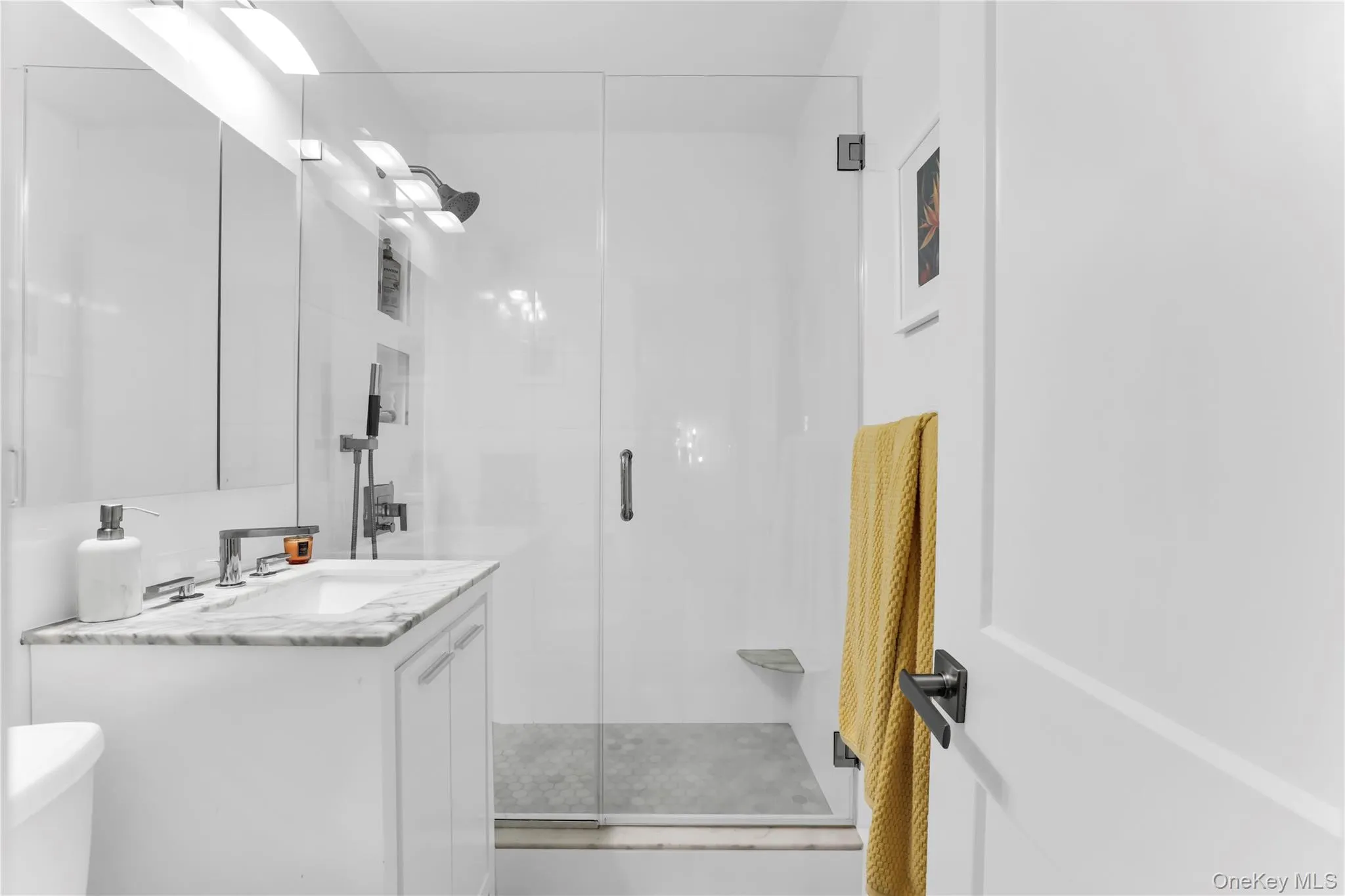 1085 Warburton, Yonkers, NY, 1 Bedroom Bedrooms, 3 Rooms Rooms,1 BathroomBathrooms,Residential,For Rent,Warburton,0,1041587 1085 Warburton, Yonkers, NY, 1 Bedroom Bedrooms, 3 Rooms Rooms,1 BathroomBathrooms,Residential,For Rent,Warburton,0,1041587