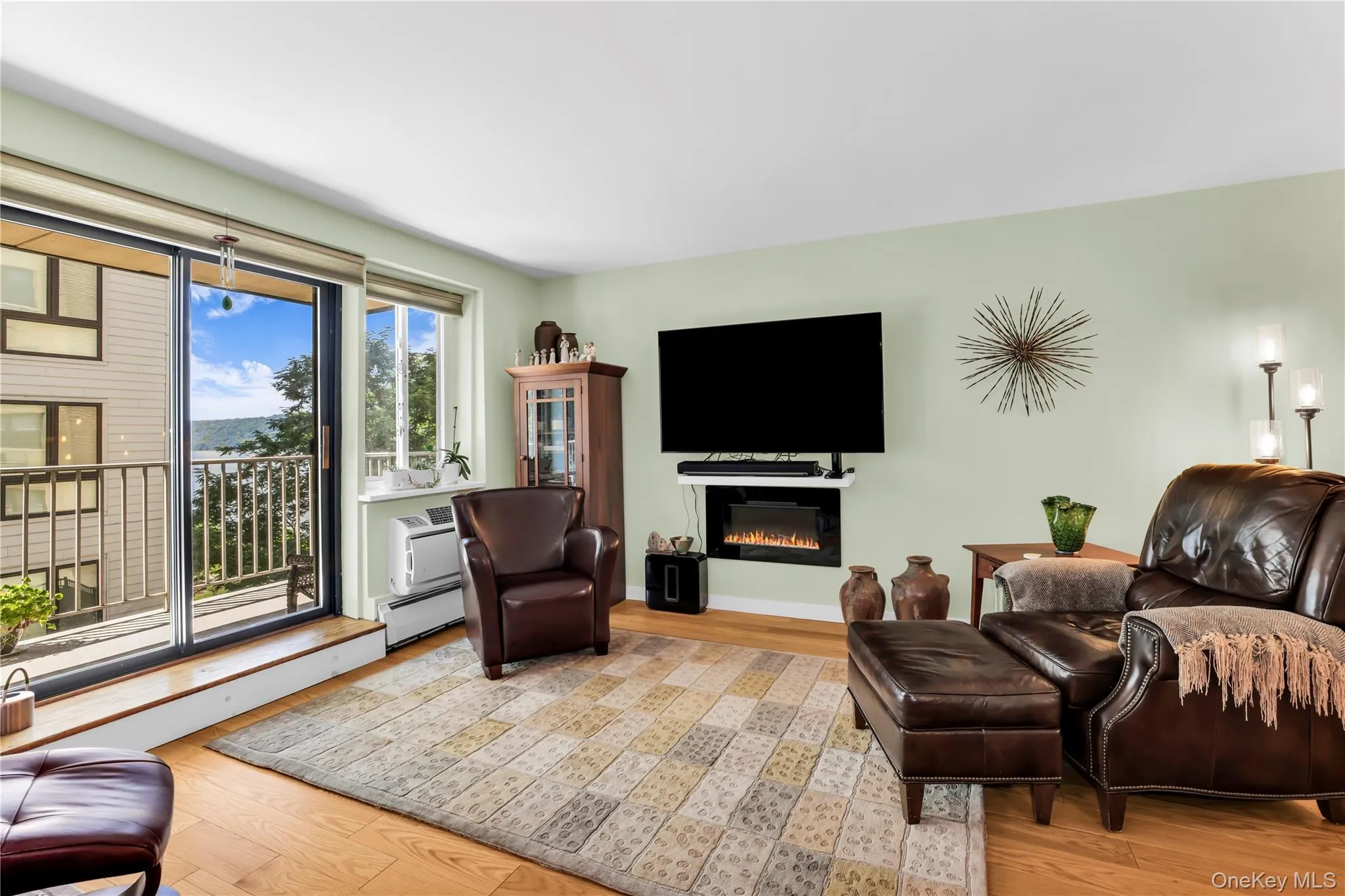 1085 Warburton, Yonkers, NY, 1 Bedroom Bedrooms, 3 Rooms Rooms,1 BathroomBathrooms,Residential,For Rent,Warburton,0,1041587 1085 Warburton, Yonkers, NY, 1 Bedroom Bedrooms, 3 Rooms Rooms,1 BathroomBathrooms,Residential,For Rent,Warburton,0,1041587