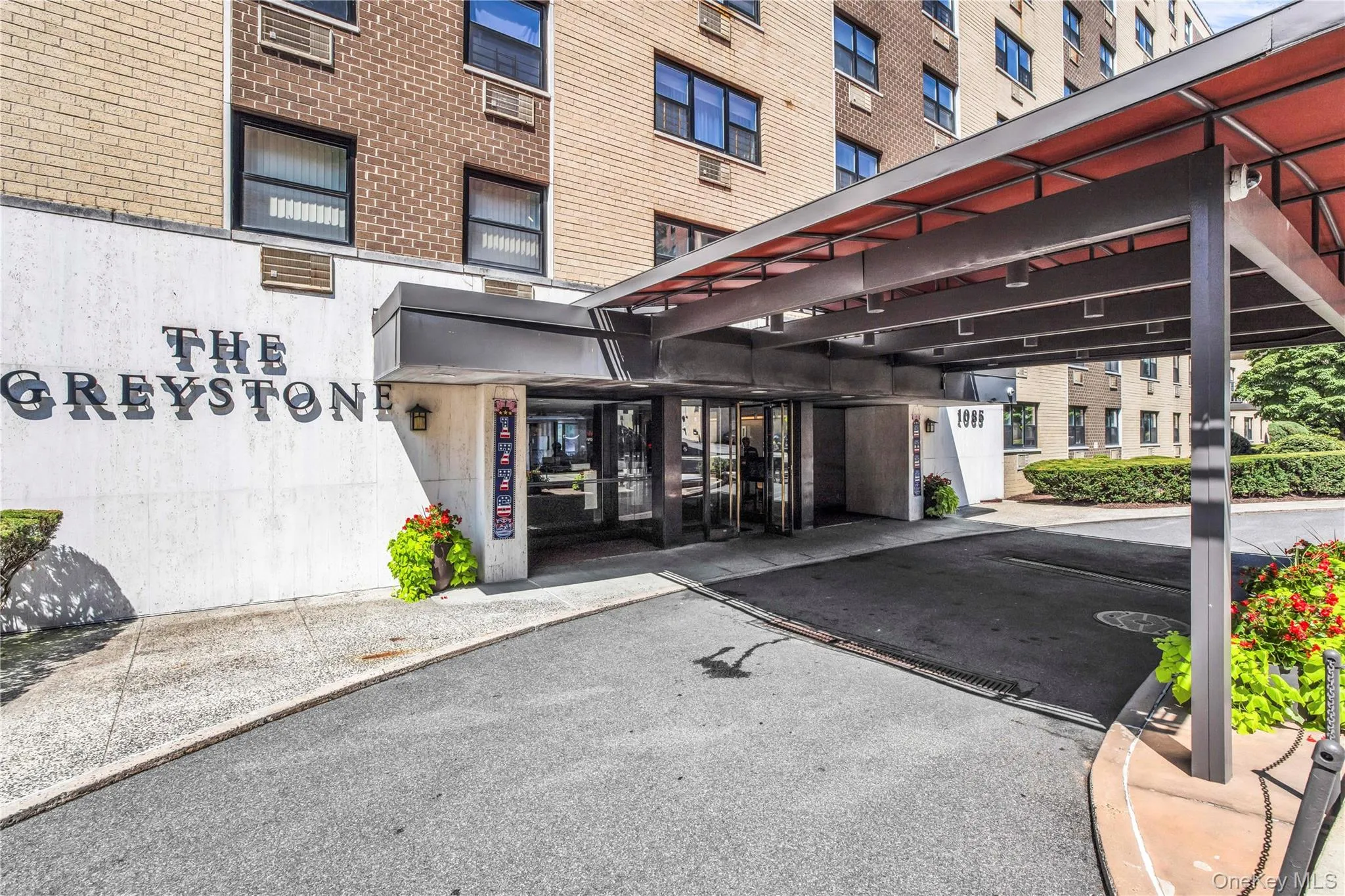 1085 Warburton, Yonkers, NY, 1 Bedroom Bedrooms, 3 Rooms Rooms,1 BathroomBathrooms,Residential,For Rent,Warburton,0,1041587 1085 Warburton, Yonkers, NY, 1 Bedroom Bedrooms, 3 Rooms Rooms,1 BathroomBathrooms,Residential,For Rent,Warburton,0,1041587