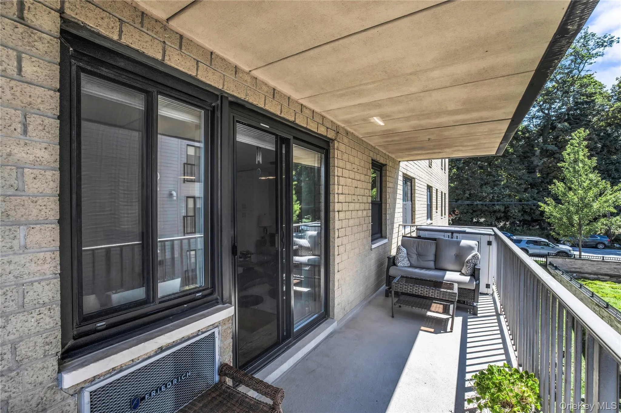 1085 Warburton, Yonkers, NY, 1 Bedroom Bedrooms, 3 Rooms Rooms,1 BathroomBathrooms,Residential,For Rent,Warburton,0,1041587 1085 Warburton, Yonkers, NY, 1 Bedroom Bedrooms, 3 Rooms Rooms,1 BathroomBathrooms,Residential,For Rent,Warburton,0,1041587