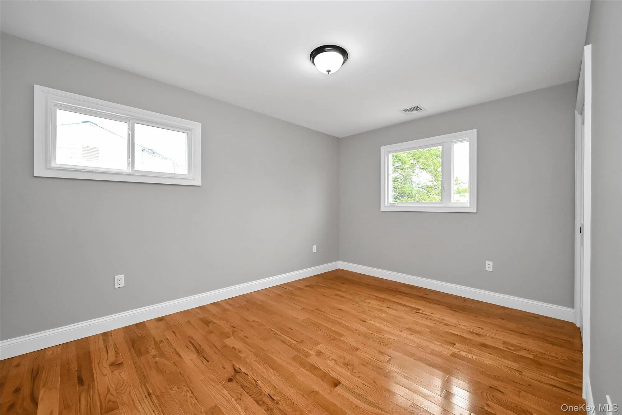 3rd Bedroom - 2nd floor 3rd Bedroom - 2nd floor