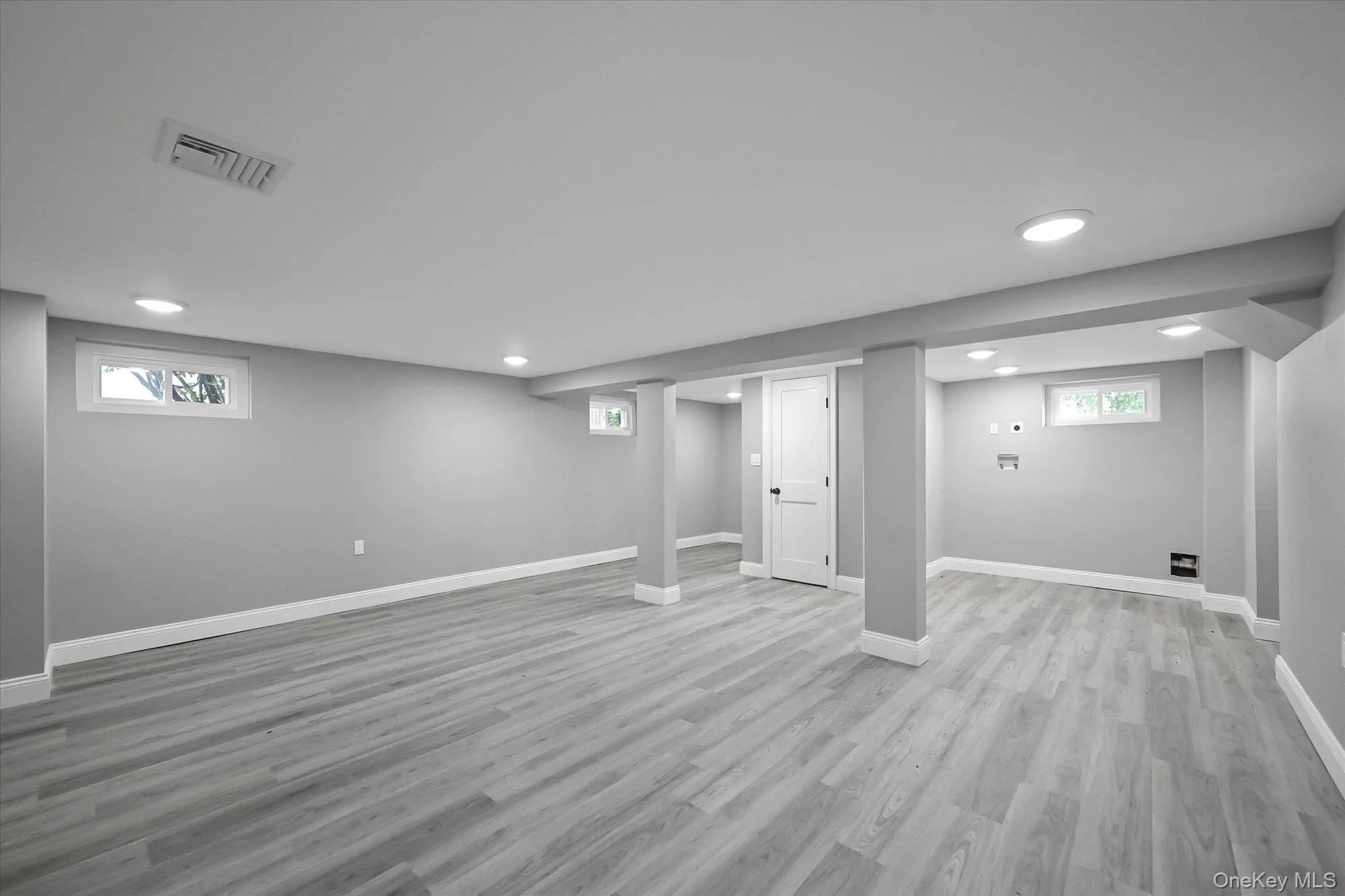 Full Baasement with Recreation Room, washer and dryer hook-up, and Utility room and Meter Room Full Baasement with Recreation Room, washer and dryer hook-up, and Utility room and Meter Room