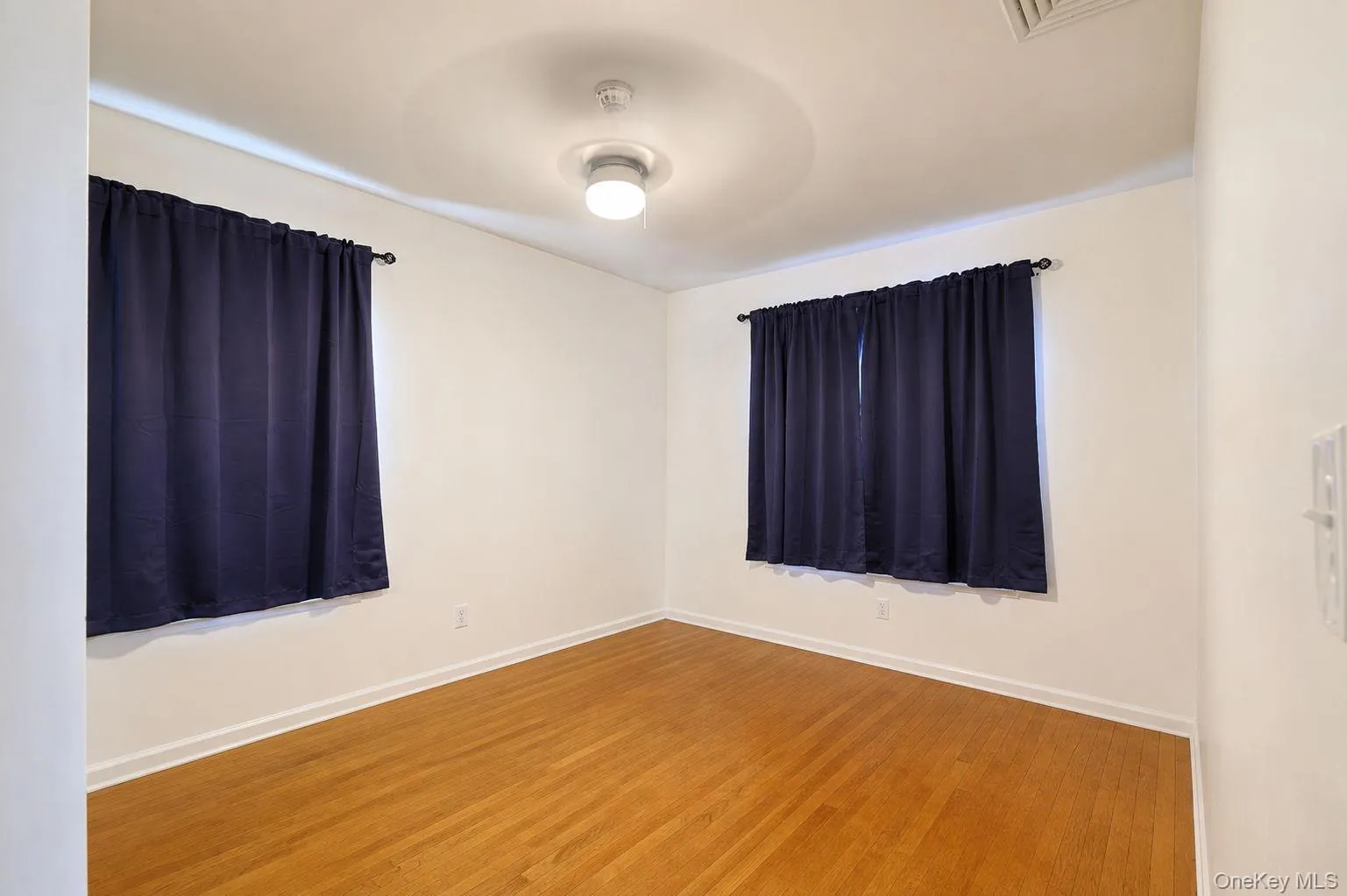 8 Pine Street, Middletown, NY, 4 Bedrooms Bedrooms, 12 Rooms Rooms,2 BathroomsBathrooms,Residential,For Rent,Pine,0,1041591 8 Pine Street, Middletown, NY, 4 Bedrooms Bedrooms, 12 Rooms Rooms,2 BathroomsBathrooms,Residential,For Rent,Pine,0,1041591