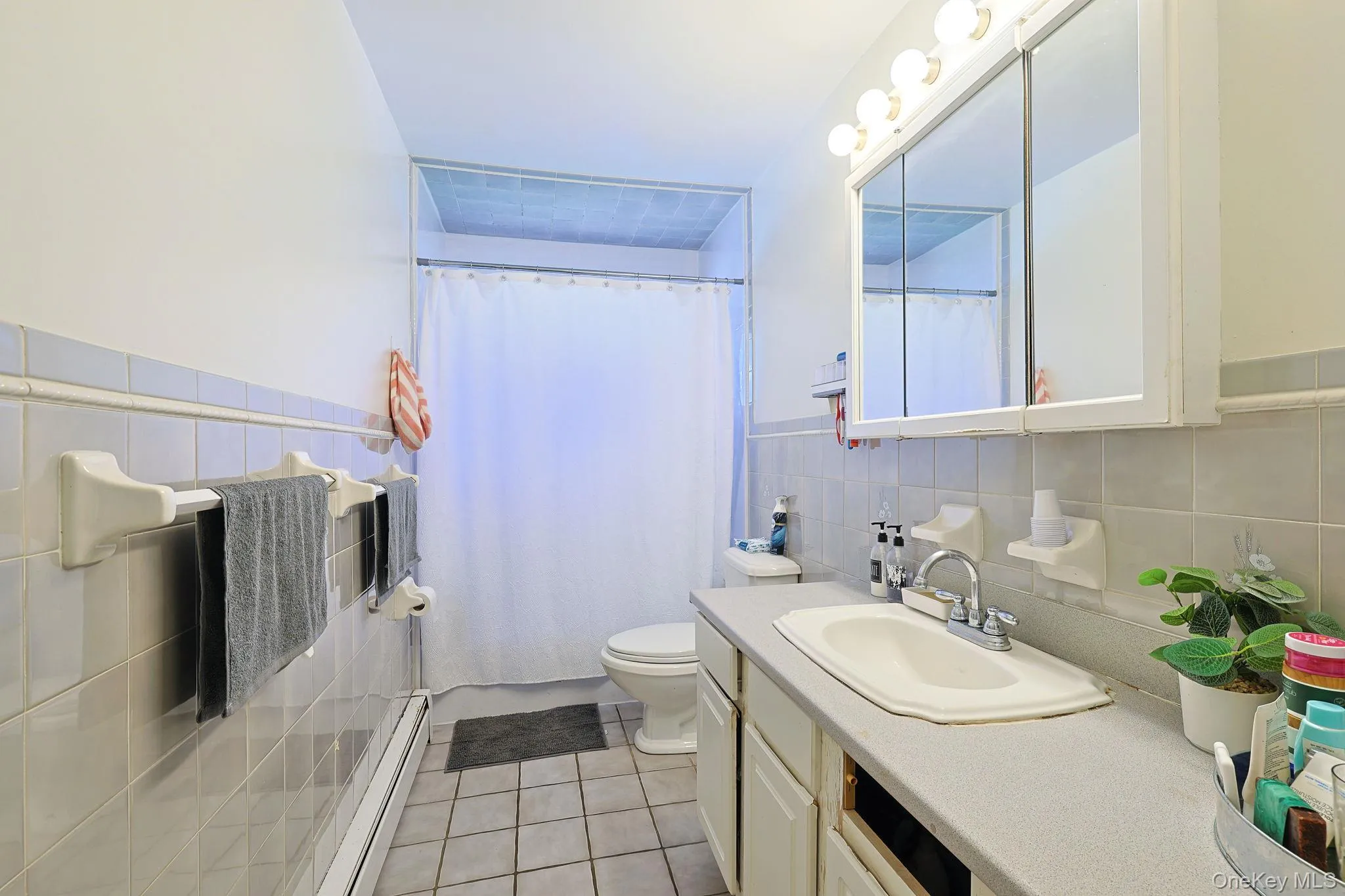8 Pine Street, Middletown, NY, 4 Bedrooms Bedrooms, 12 Rooms Rooms,2 BathroomsBathrooms,Residential,For Rent,Pine,0,1041591 8 Pine Street, Middletown, NY, 4 Bedrooms Bedrooms, 12 Rooms Rooms,2 BathroomsBathrooms,Residential,For Rent,Pine,0,1041591