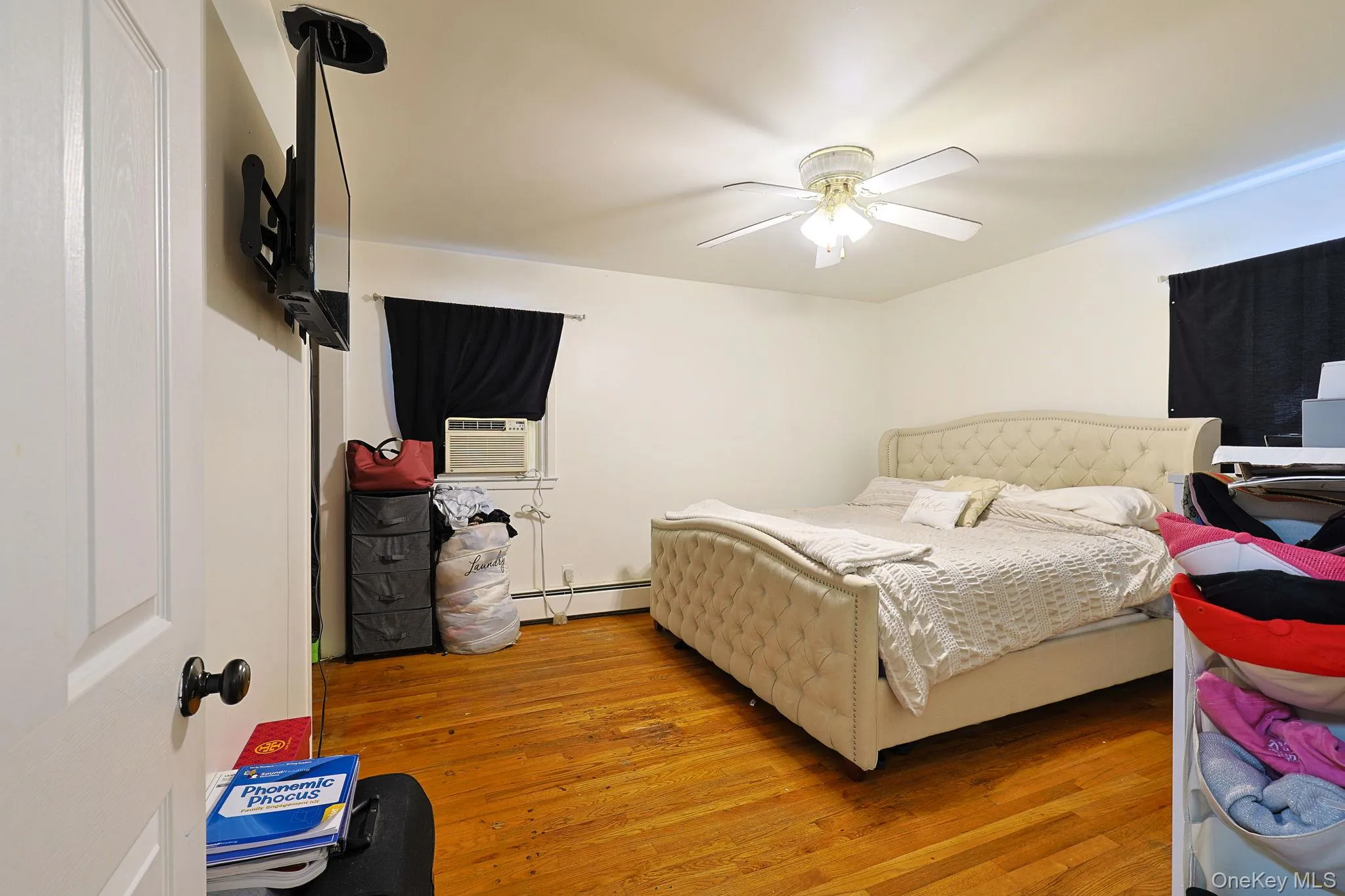 8 Pine Street, Middletown, NY, 4 Bedrooms Bedrooms, 12 Rooms Rooms,2 BathroomsBathrooms,Residential,For Rent,Pine,0,1041591 8 Pine Street, Middletown, NY, 4 Bedrooms Bedrooms, 12 Rooms Rooms,2 BathroomsBathrooms,Residential,For Rent,Pine,0,1041591
