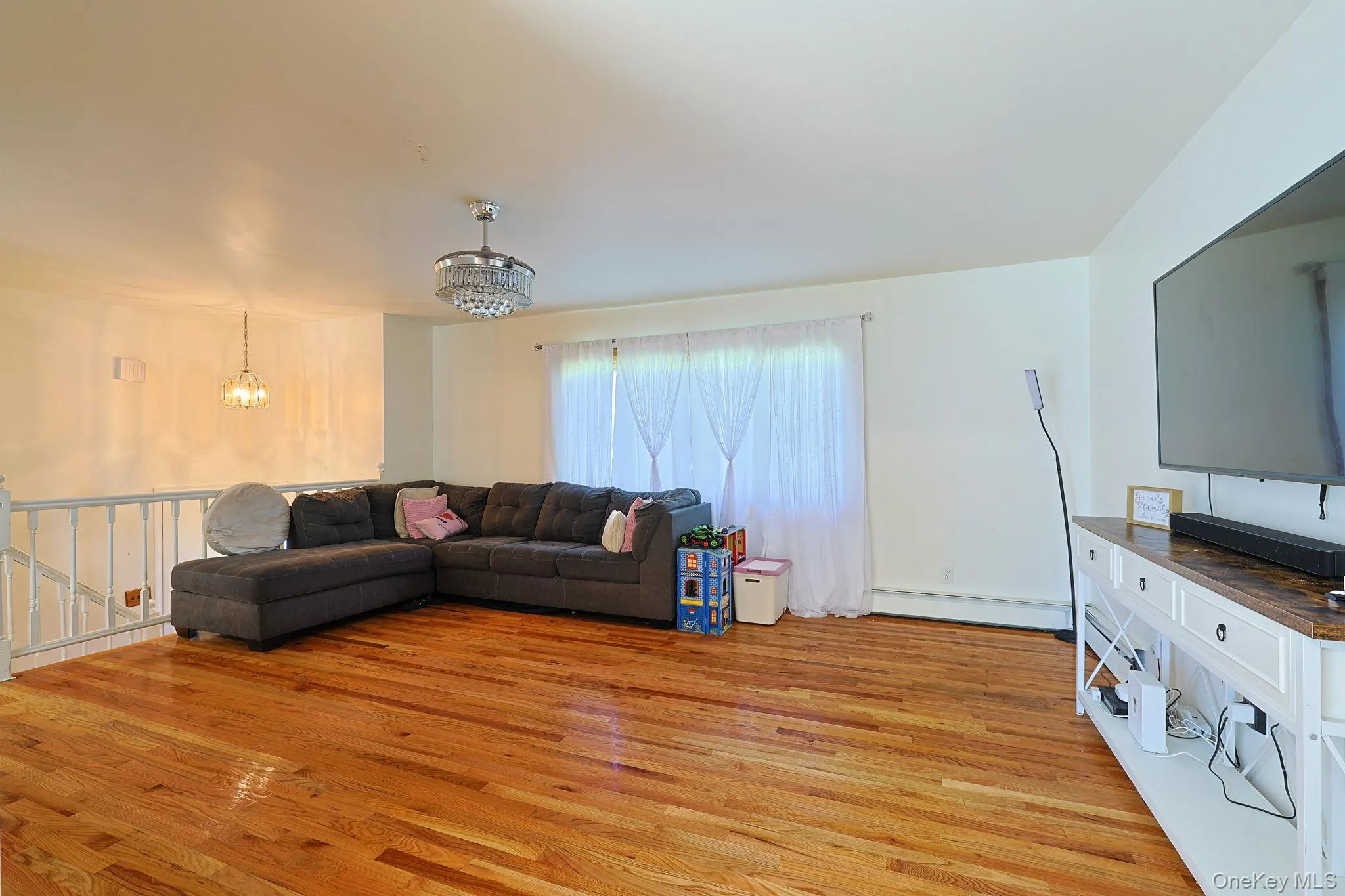 8 Pine Street, Middletown, NY, 4 Bedrooms Bedrooms, 12 Rooms Rooms,2 BathroomsBathrooms,Residential,For Rent,Pine,0,1041591 8 Pine Street, Middletown, NY, 4 Bedrooms Bedrooms, 12 Rooms Rooms,2 BathroomsBathrooms,Residential,For Rent,Pine,0,1041591