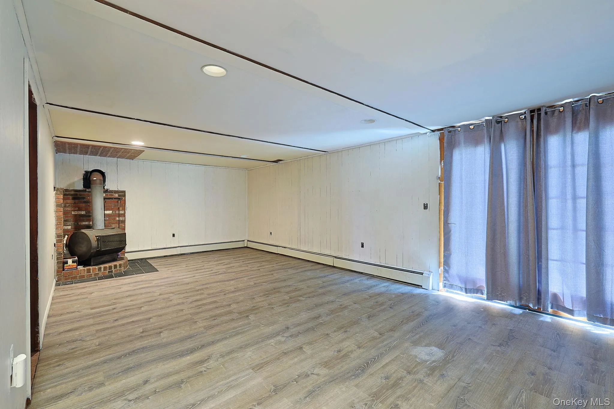 8 Pine Street, Middletown, NY, 4 Bedrooms Bedrooms, 12 Rooms Rooms,2 BathroomsBathrooms,Residential,For Rent,Pine,0,1041591 8 Pine Street, Middletown, NY, 4 Bedrooms Bedrooms, 12 Rooms Rooms,2 BathroomsBathrooms,Residential,For Rent,Pine,0,1041591