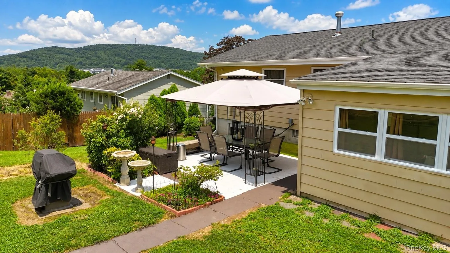 125 Riverview Drive, Fishkill, NY, 3 Bedrooms Bedrooms, 9 Rooms Rooms,1 BathroomBathrooms,Residential,For Rent,Riverview,0,1041597 125 Riverview Drive, Fishkill, NY, 3 Bedrooms Bedrooms, 9 Rooms Rooms,1 BathroomBathrooms,Residential,For Rent,Riverview,0,1041597